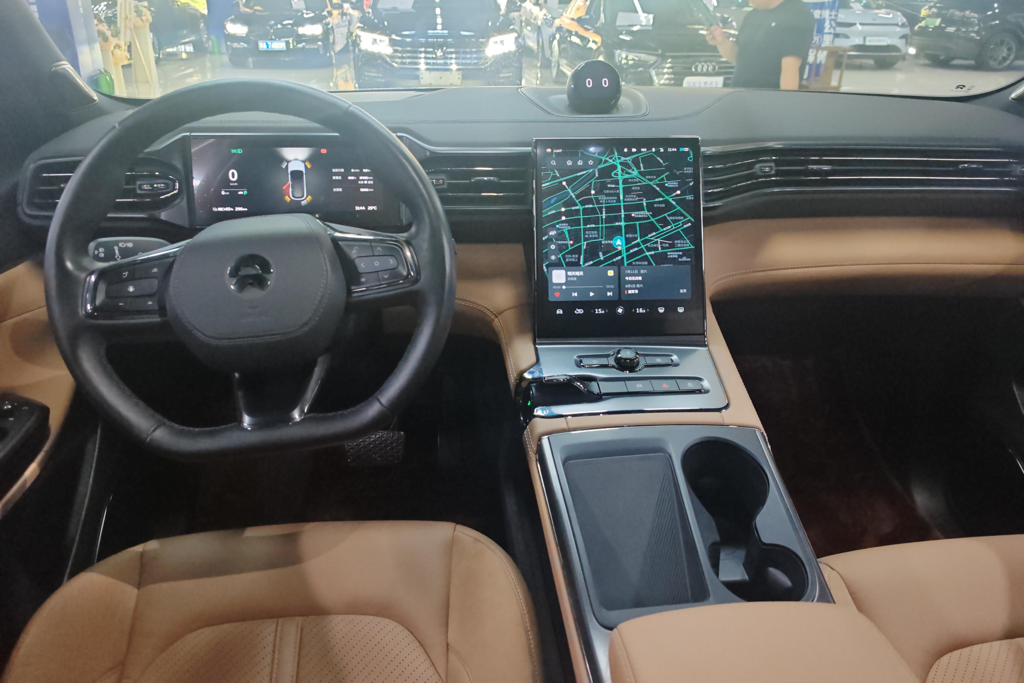 蔚来ES6 2019款 70kWh420km四驱 纯电动 运动版420KM 