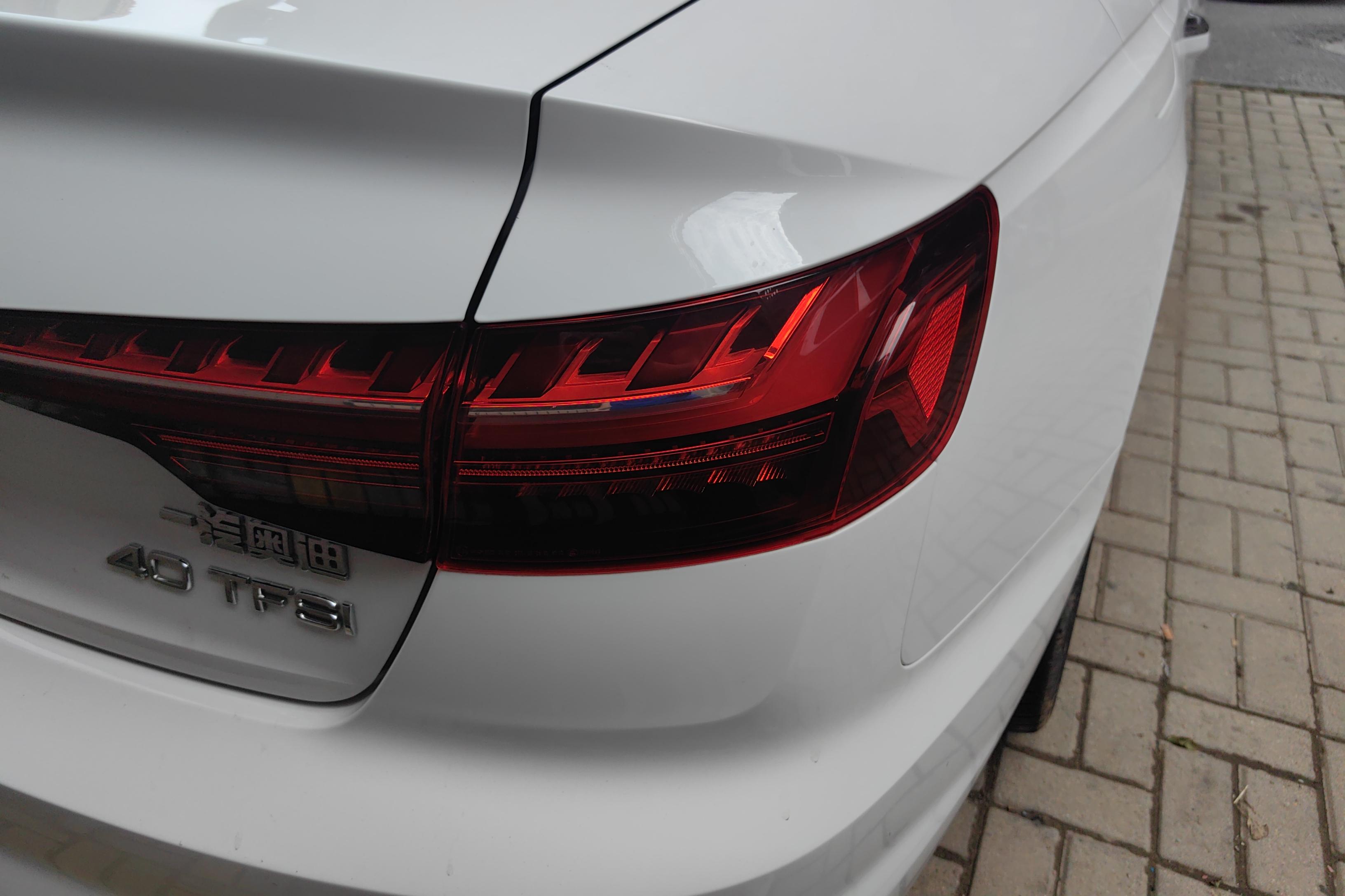 奥迪A4L 40TFSI 2022款 2.0T 自动 前驱 时尚动感型 (国Ⅵ) 
