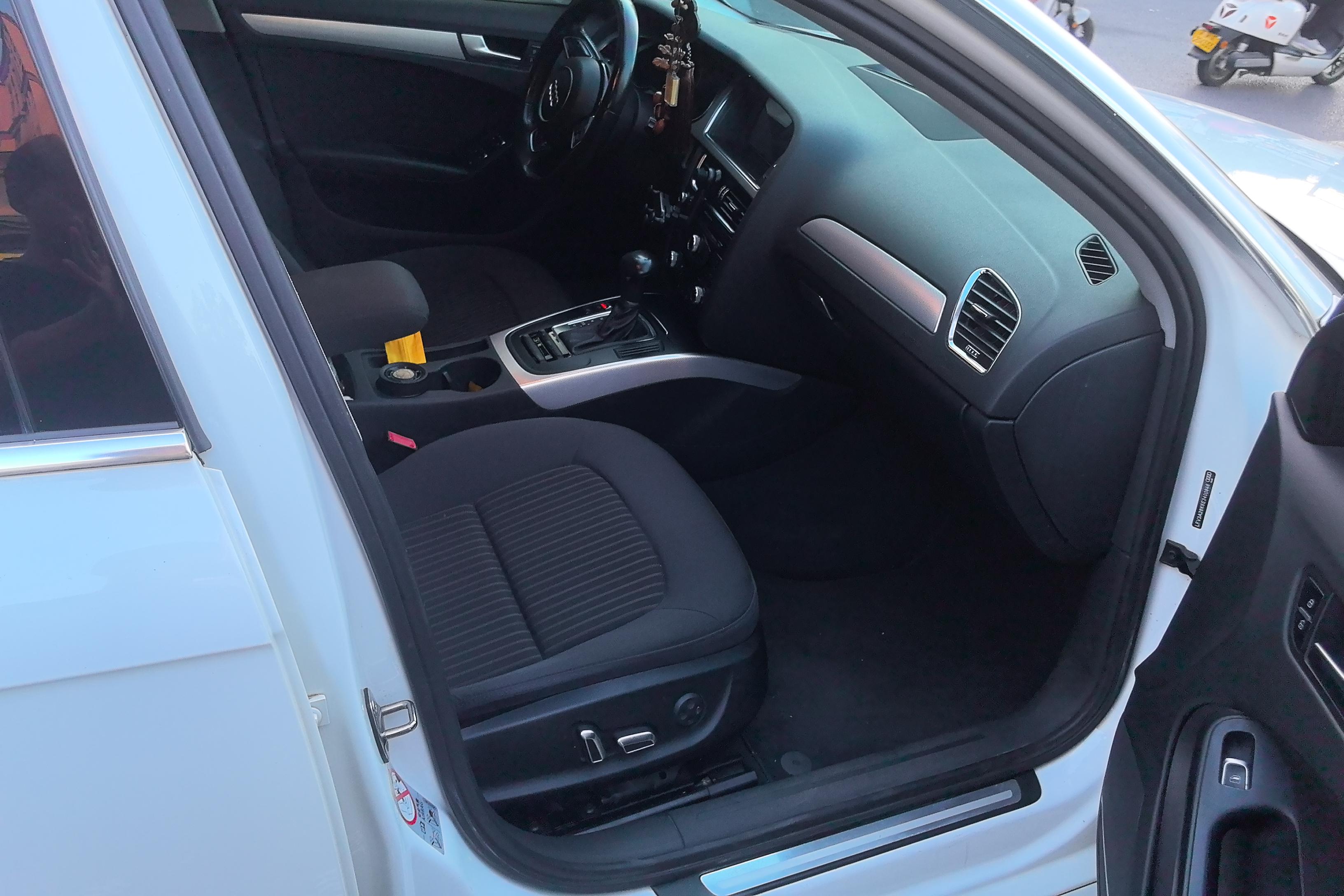 奥迪A4L 35TFSI 2015款 2.0T 自动 前驱 标准型 (国Ⅳ) 