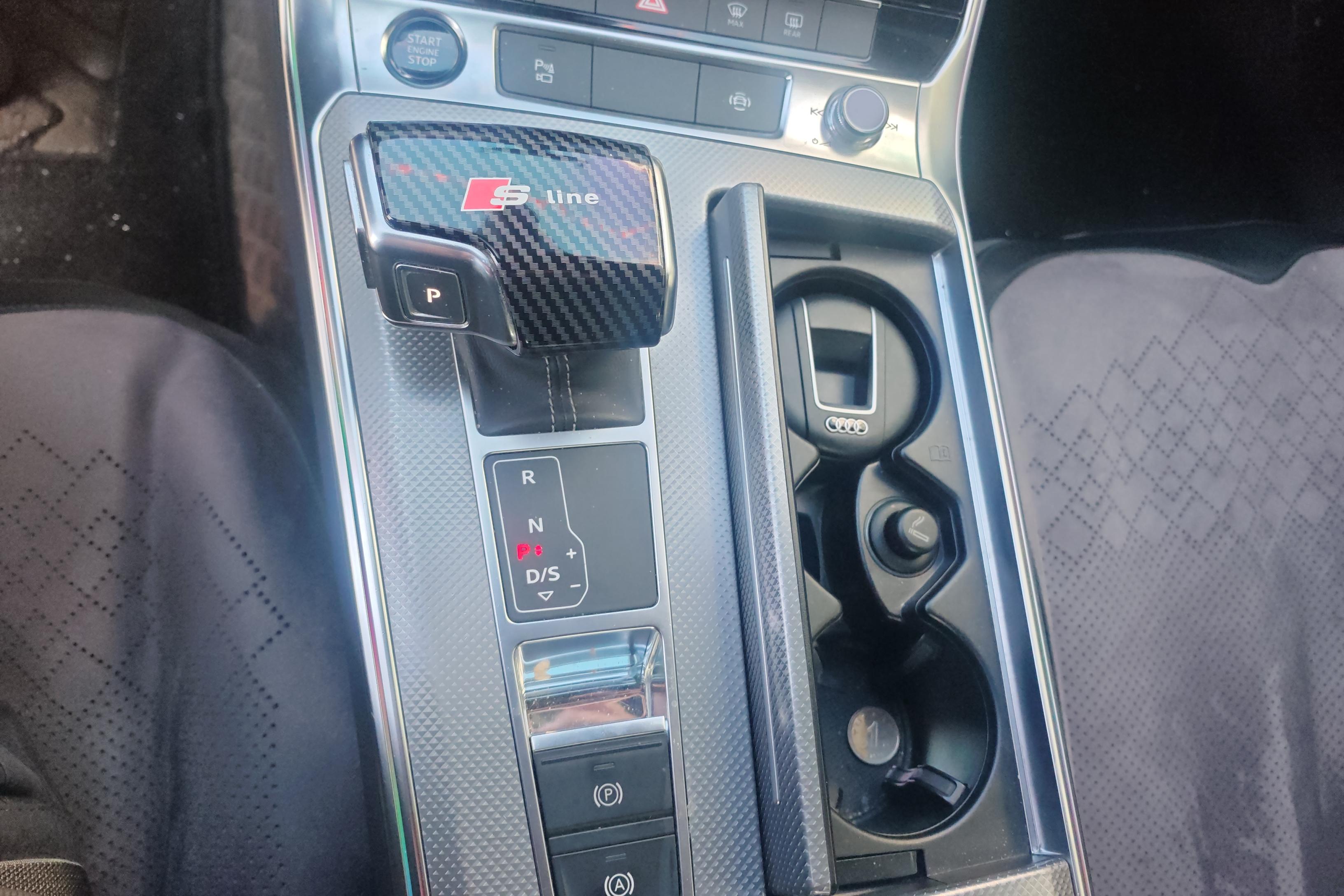 奥迪A6L 45TFSI 2021款 2.0T 自动 前驱 臻选动感型 (国Ⅵ) 