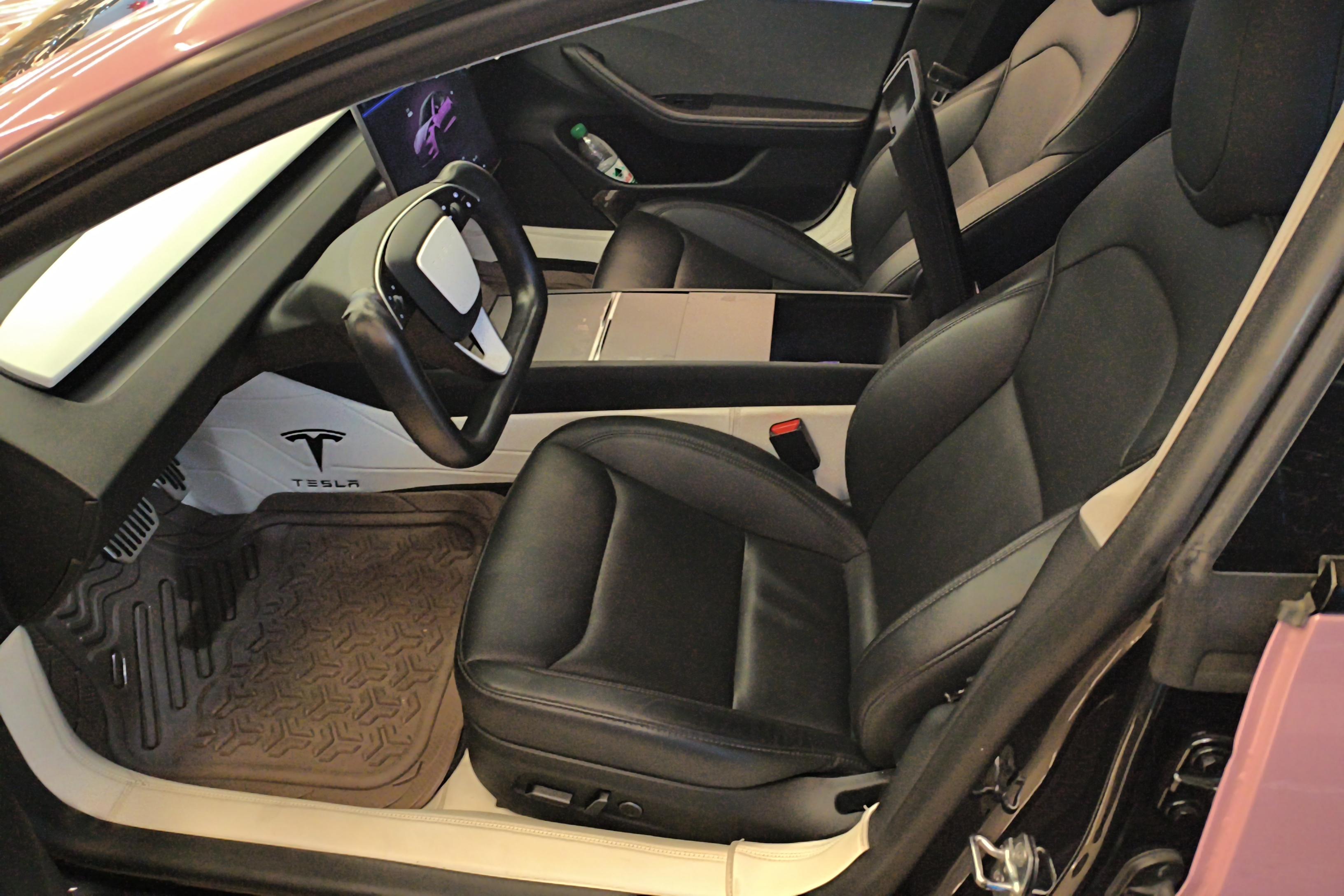 特斯拉MODEL 3 2023款 后驱 纯电动 后轮驱动 