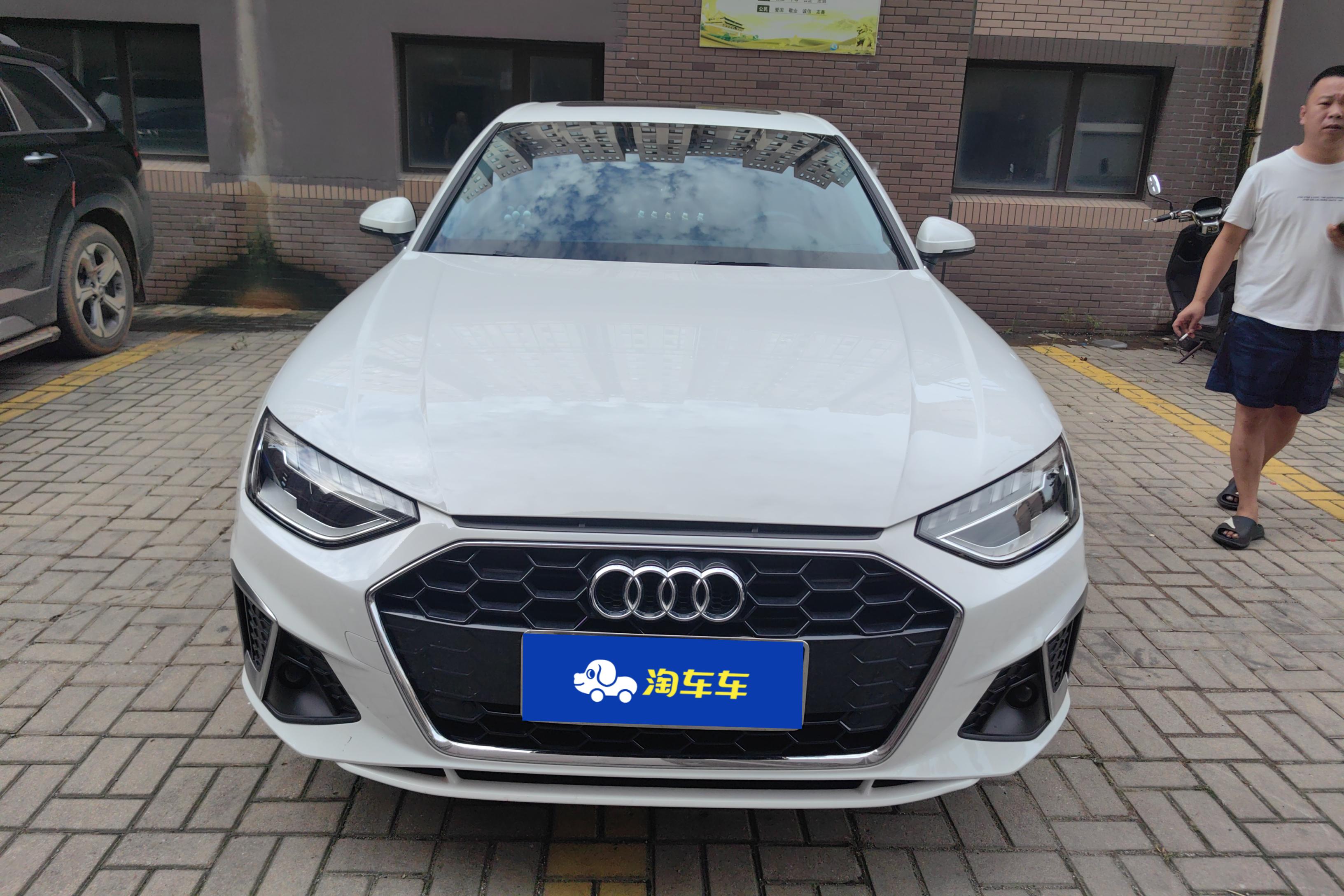 奥迪A4L 40TFSI 2022款 2.0T 自动 前驱 时尚动感型 (国Ⅵ) 