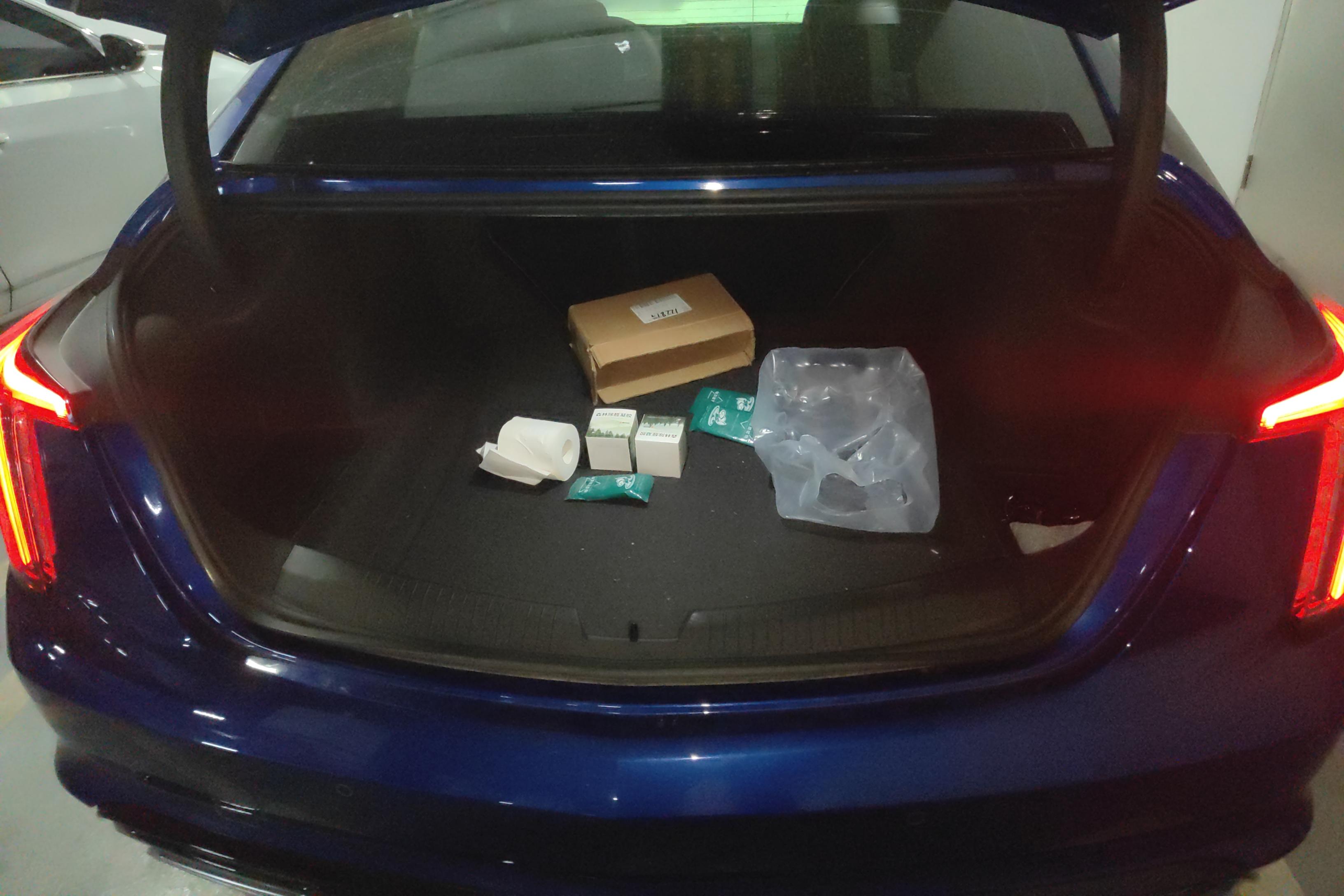 凯迪拉克CT5 2024款 2.0T 自动 后驱 28T尊贵型 (国Ⅵ) 