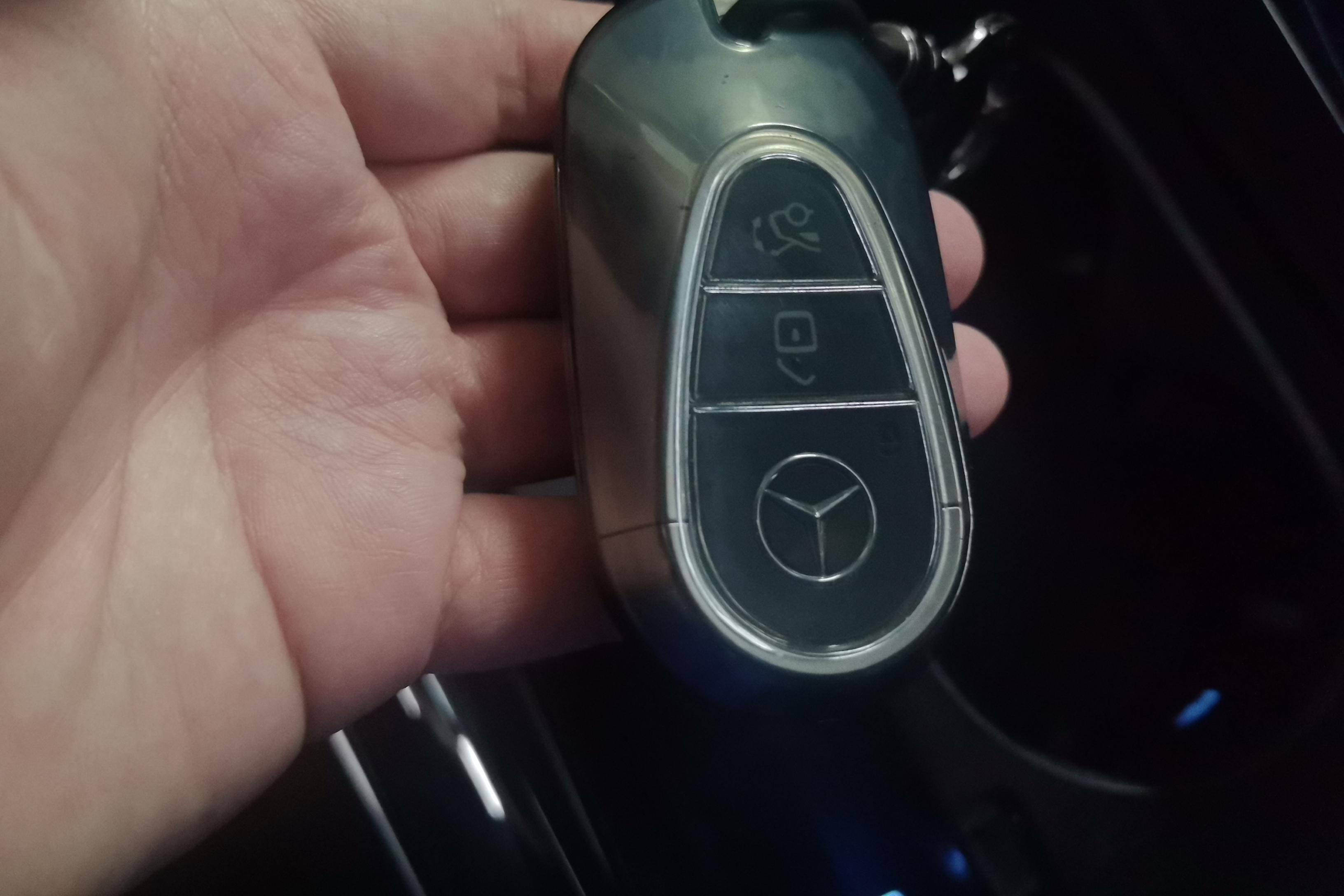 奔驰C级 2022款 1.5T 后驱 皓夜运动版 (国Ⅵ) 