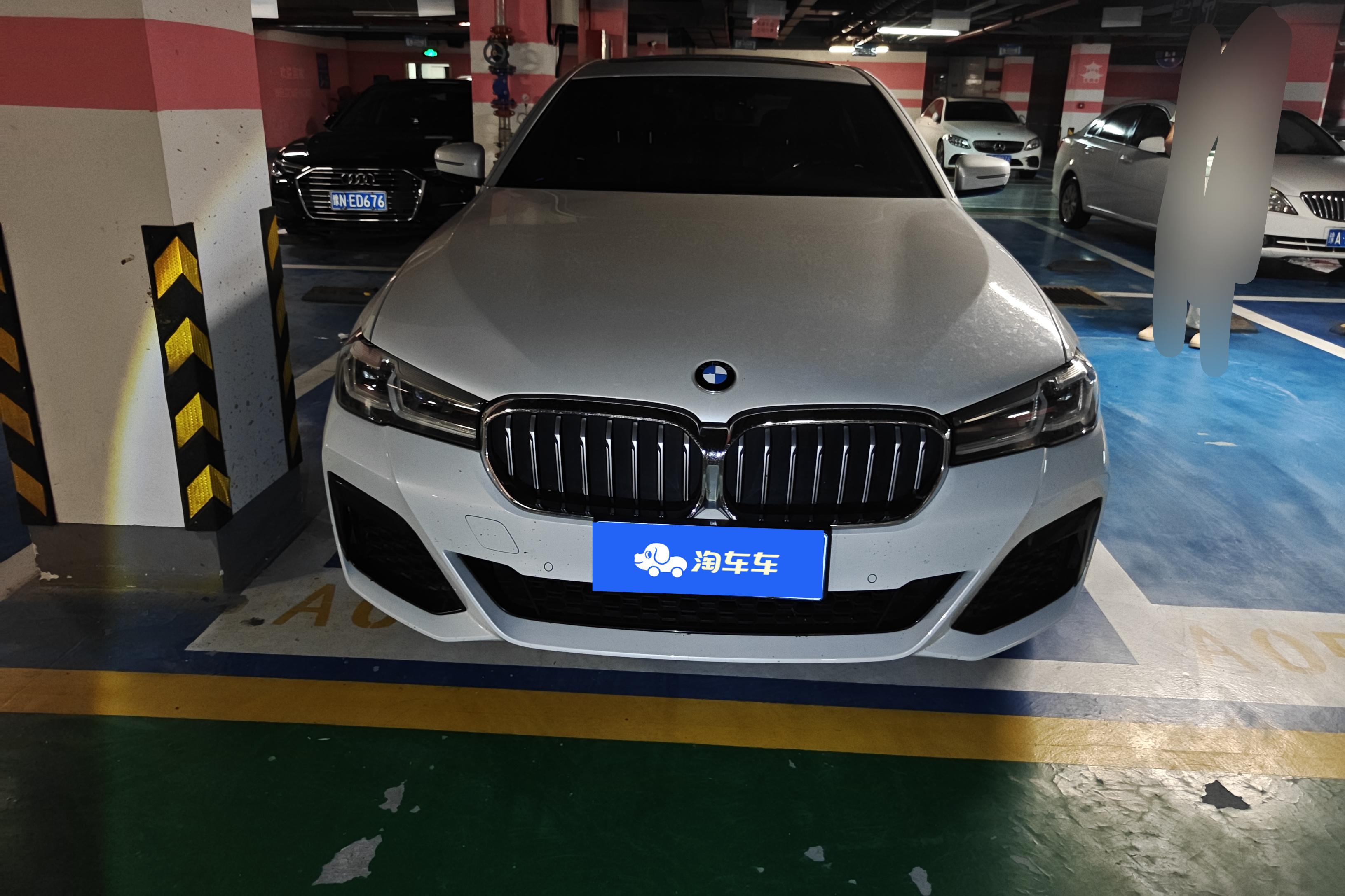 宝马5系 530Li 2022款 2.0T 自动 后驱 改款二领先型M运动套装 (国Ⅵ) 