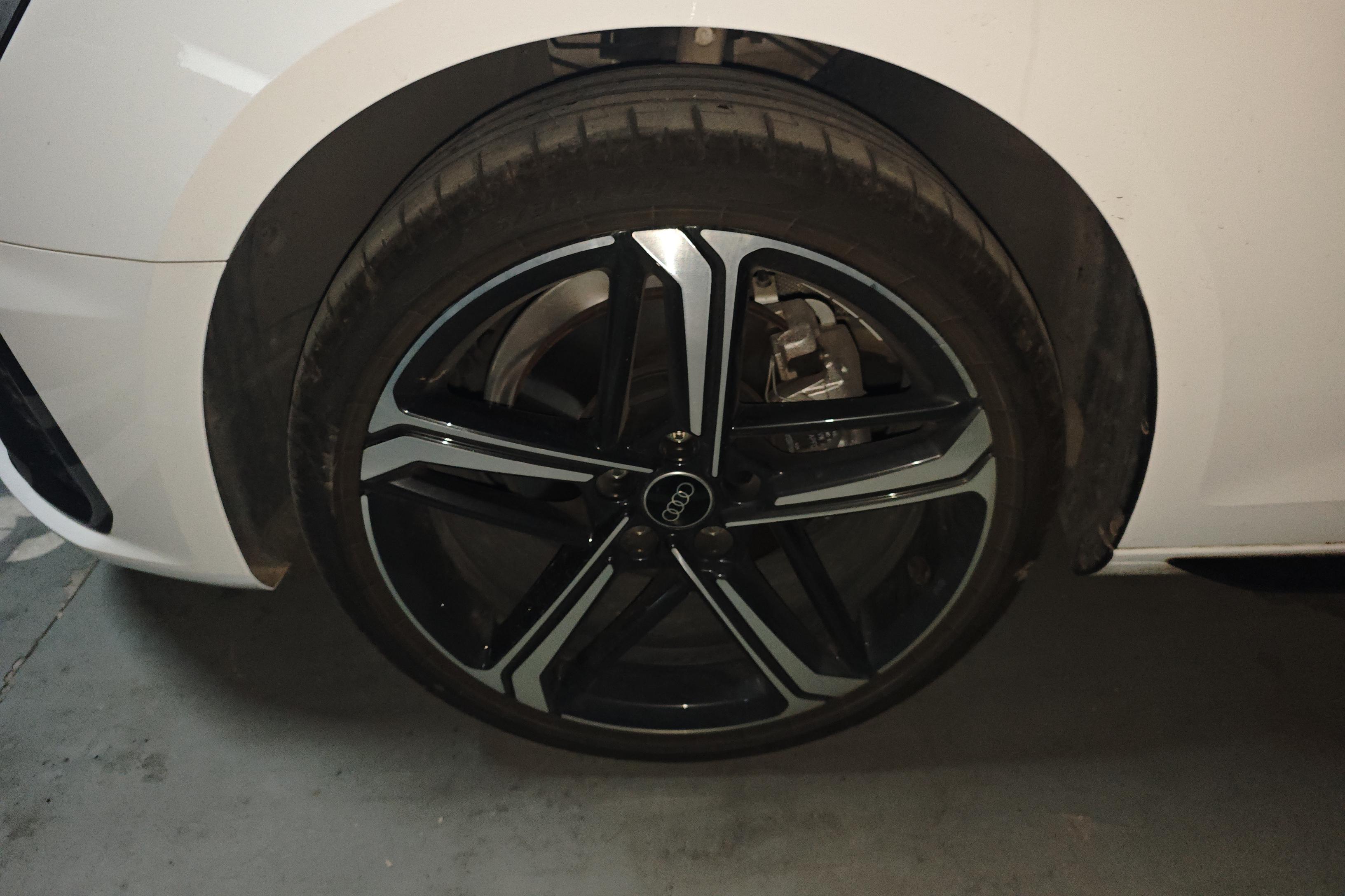 奥迪A4L 40TFSI 2024款 2.0T 自动 前驱 豪华动感型 (国Ⅵ) 
