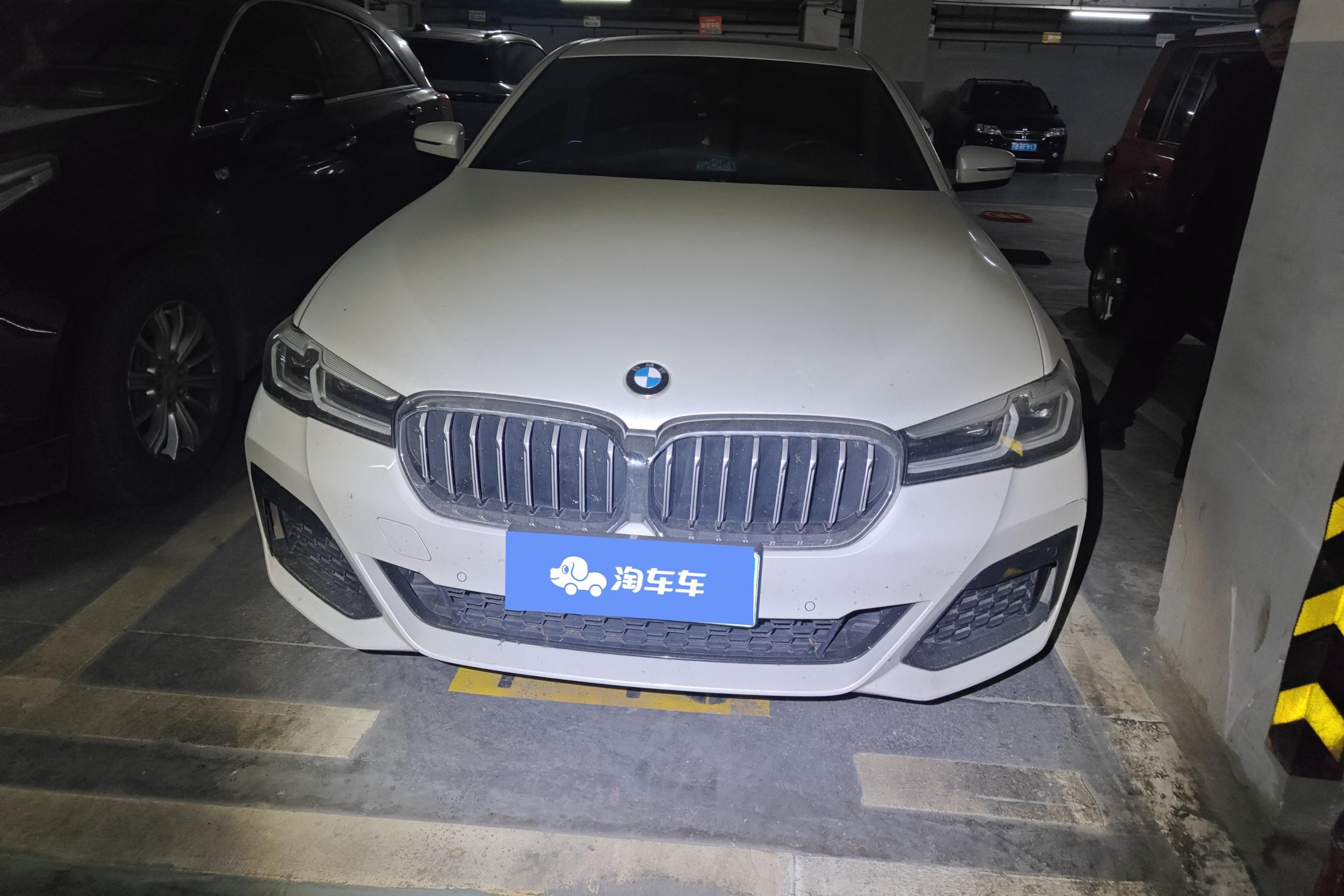 宝马5系 530Li 2022款 2.0T 自动 后驱 改款领先型M运动套装 (国Ⅵ) 
