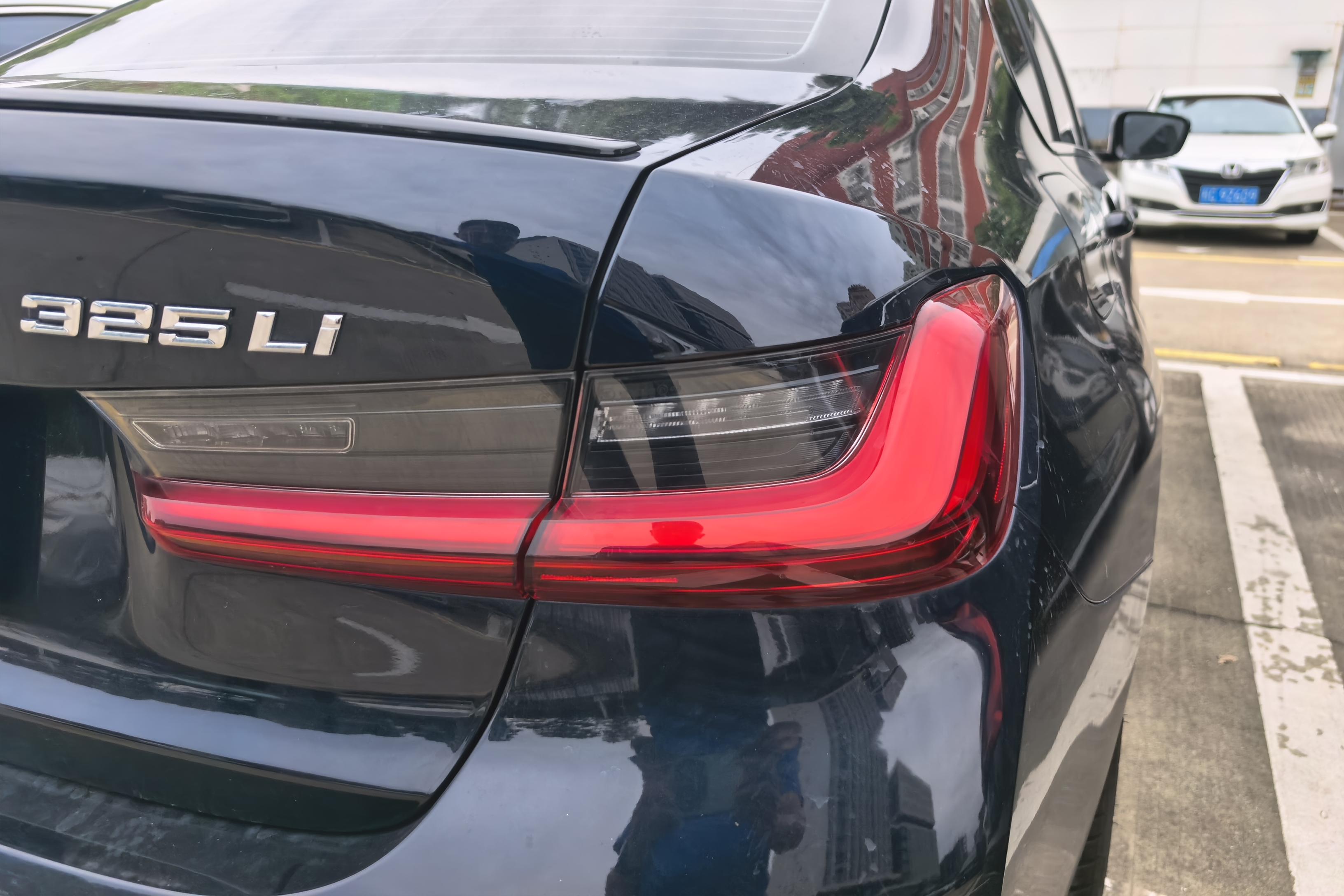 宝马3系 325Li 2024款 2.0T 自动 后驱 M运动套装 (国Ⅵ) 