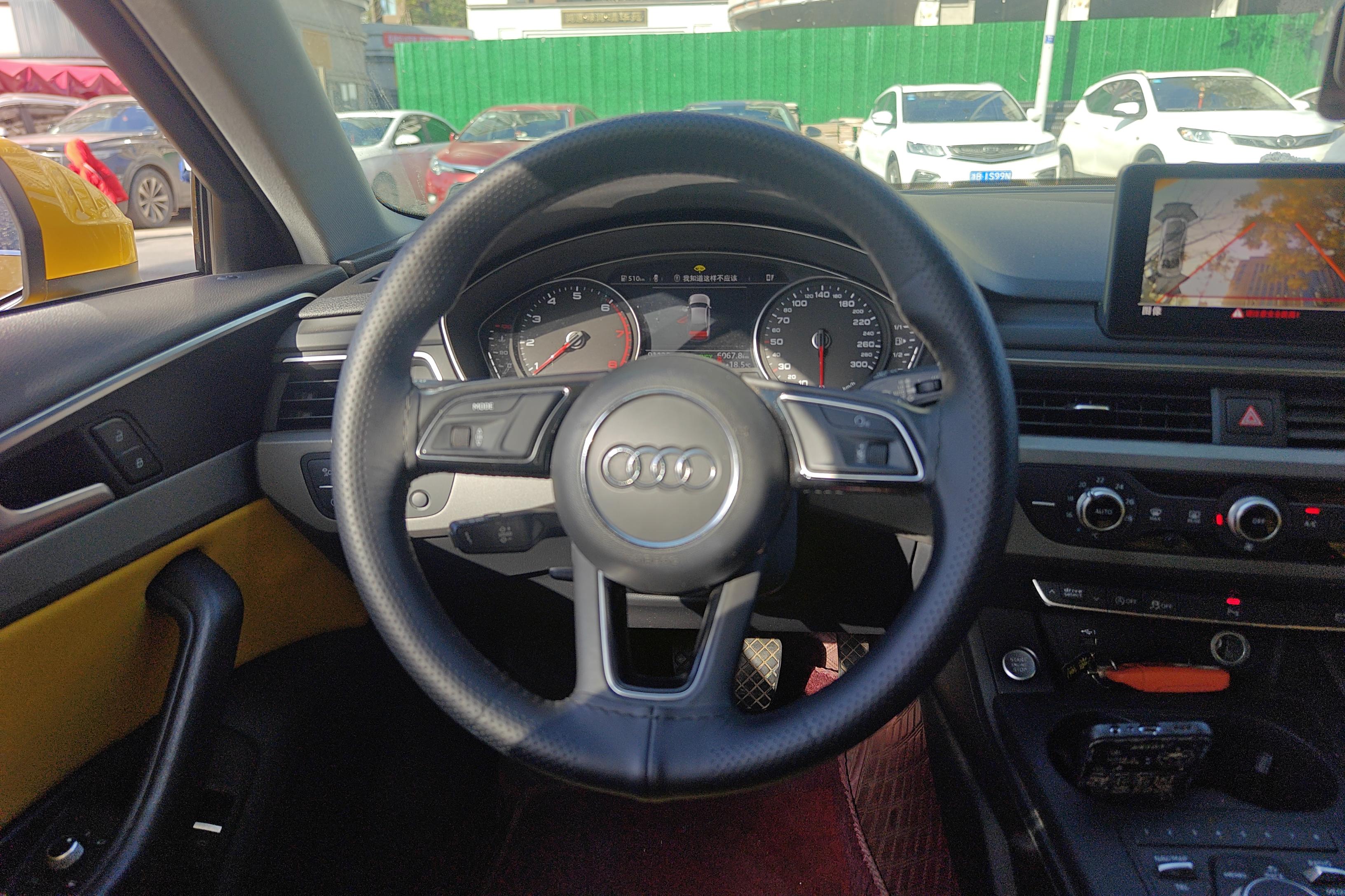 奥迪A4L 40TFSI 2018款 2.0T 自动 前驱 30周年进取型 (国Ⅴ) 