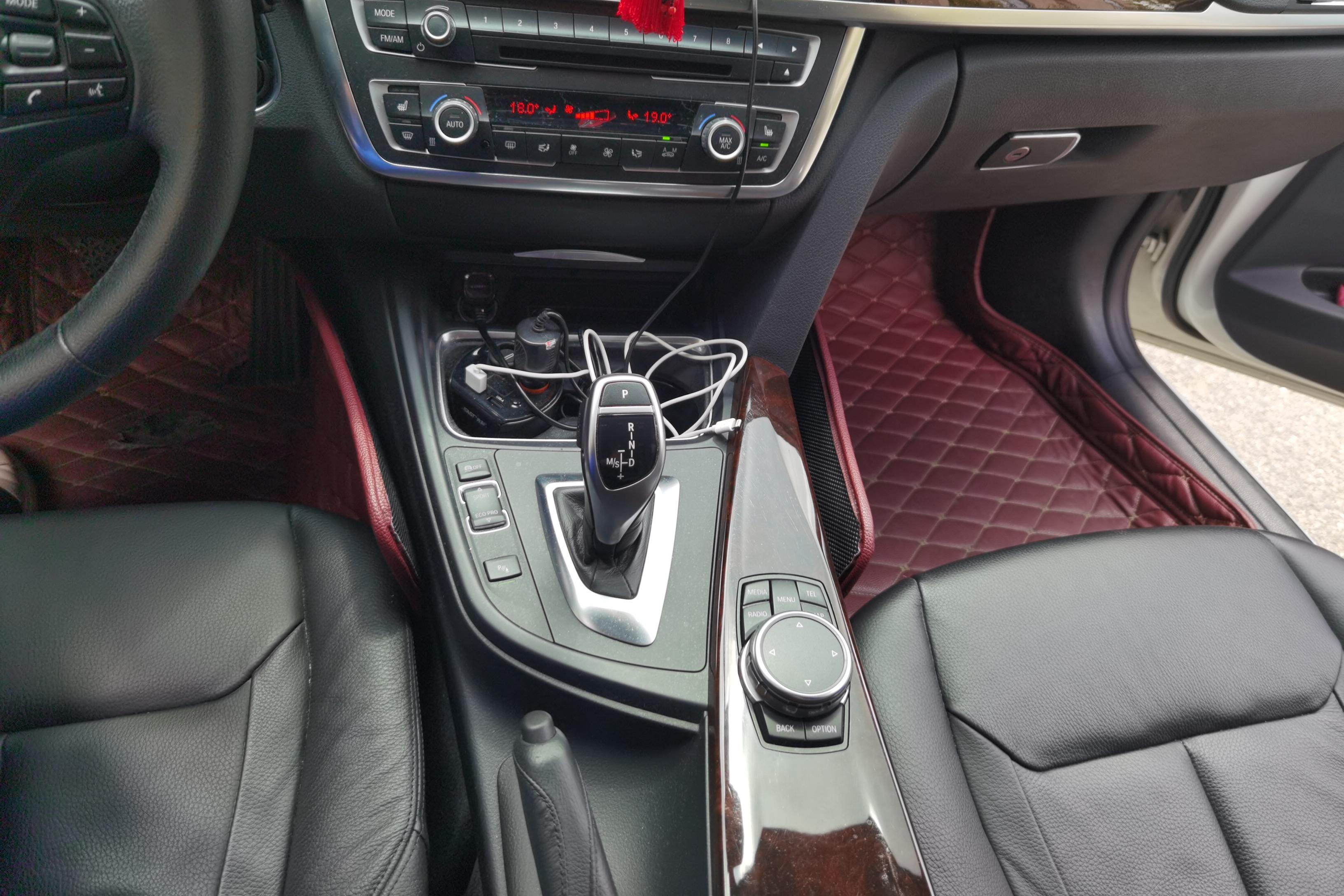 宝马3系 320Li 2015款 2.0T 自动 后驱 豪华设计套装 (国Ⅳ) 