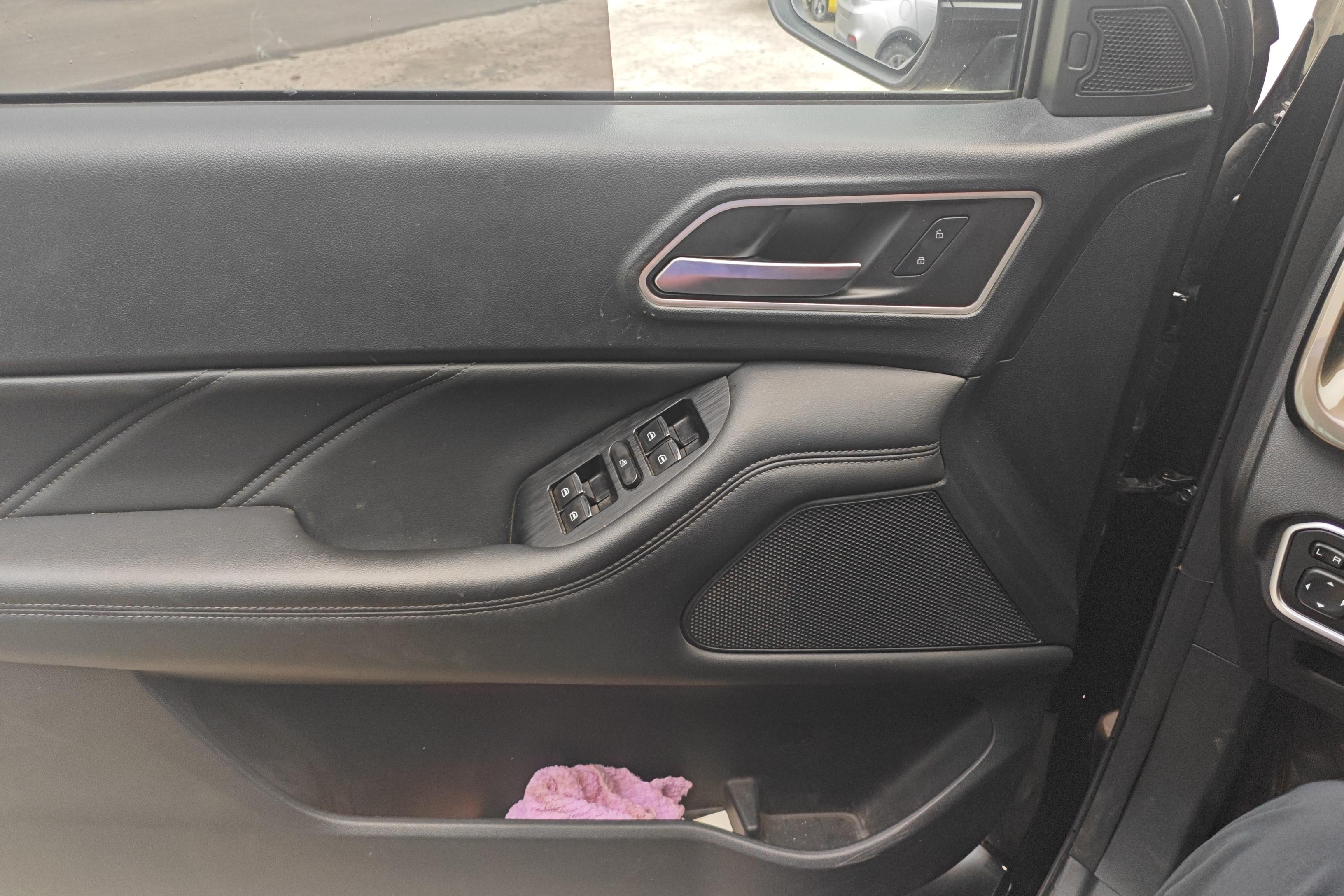 长城炮 商用版 2023款 2.0T 手动 精英型标箱 (国Ⅵ) 