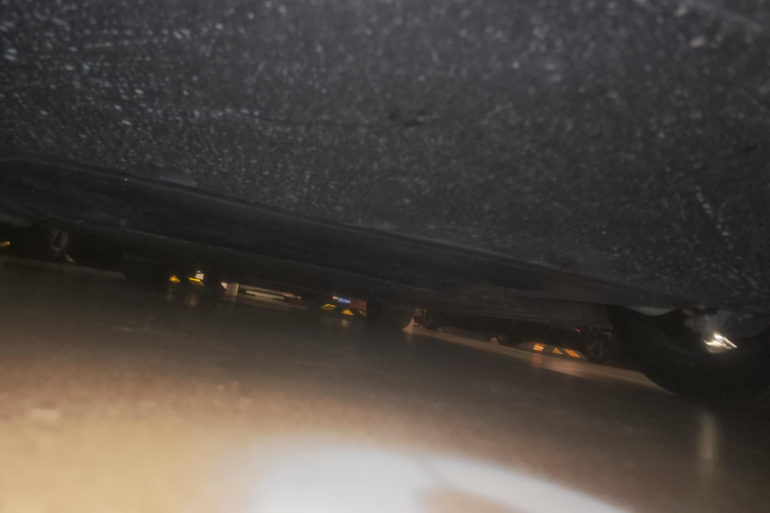 小米汽车SU7 2024款 0.0T 自动 750km-Max创始版 