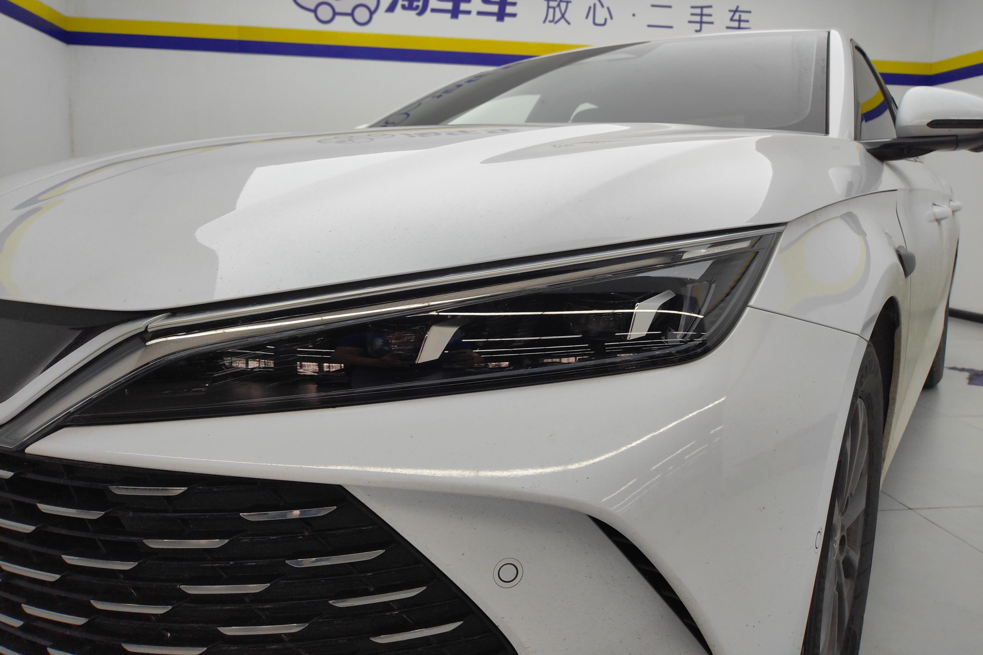 比亚迪秦L 2025款 10.08kWh1.5L 前驱 插电式油电混合 80KM领先型 (国Ⅵ) 