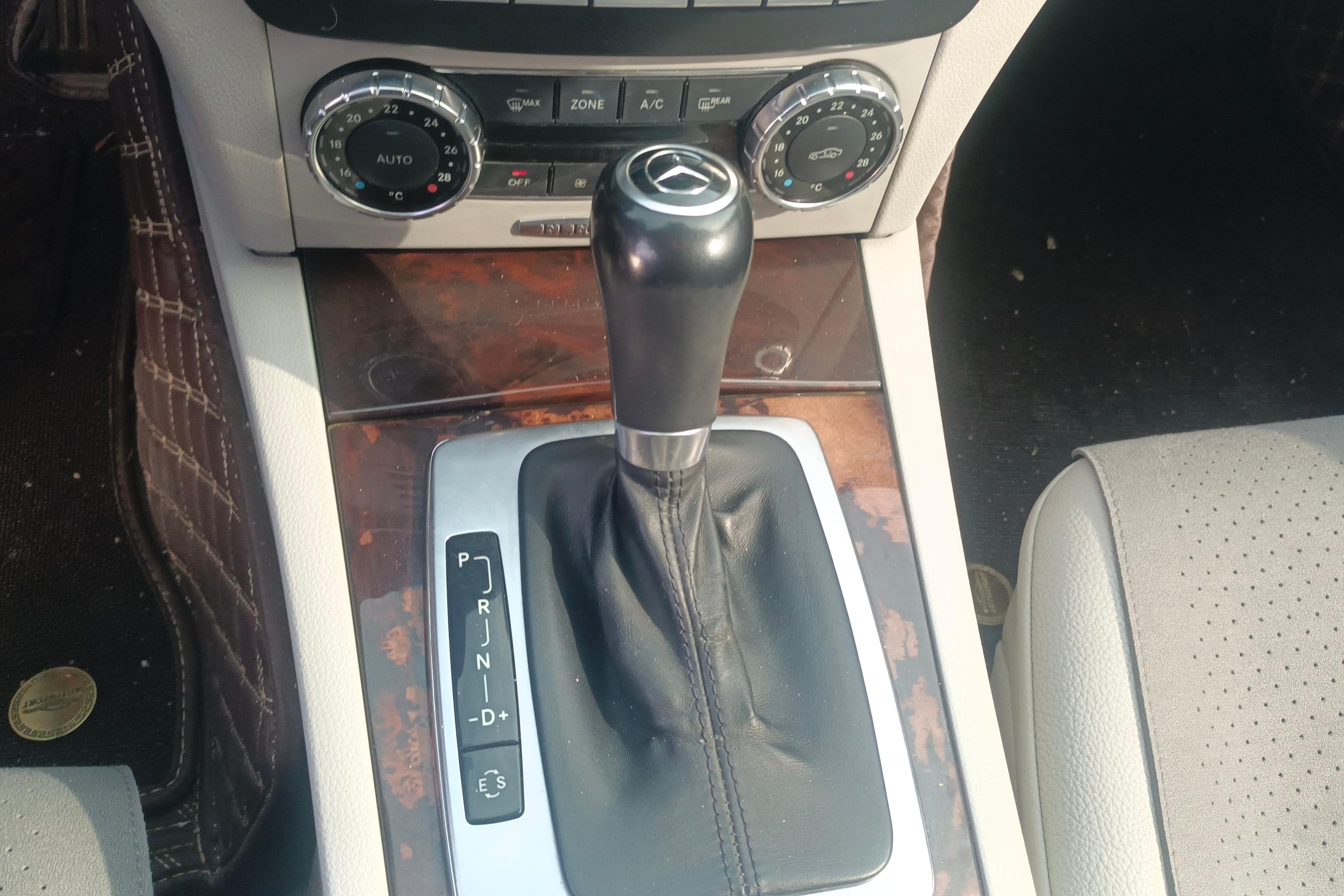 奔驰C级 2011款 1.8T 后驱 优雅型 (国Ⅳ) 