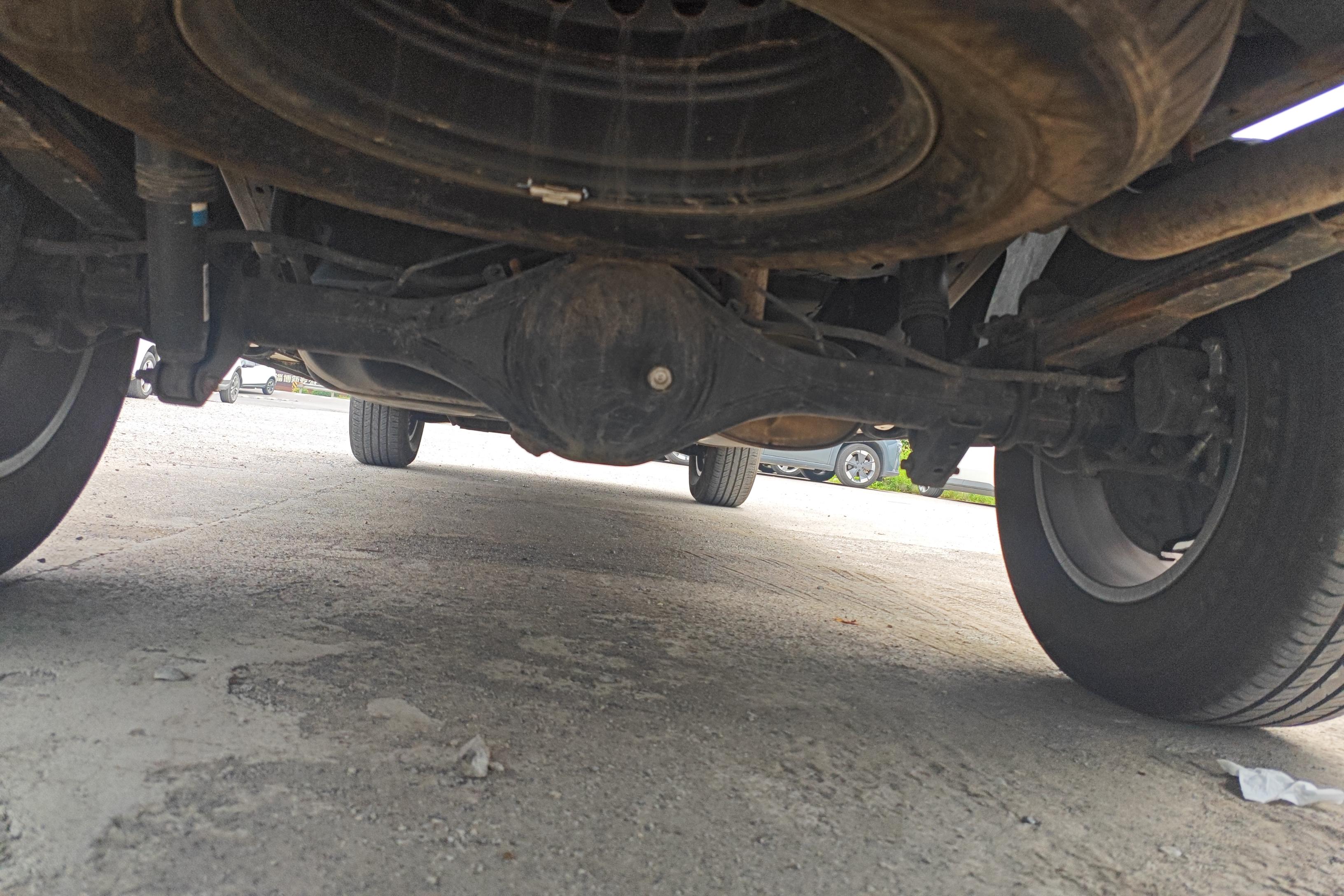 长城炮 商用版 2023款 2.0T 手动 精英型标箱 (国Ⅵ) 