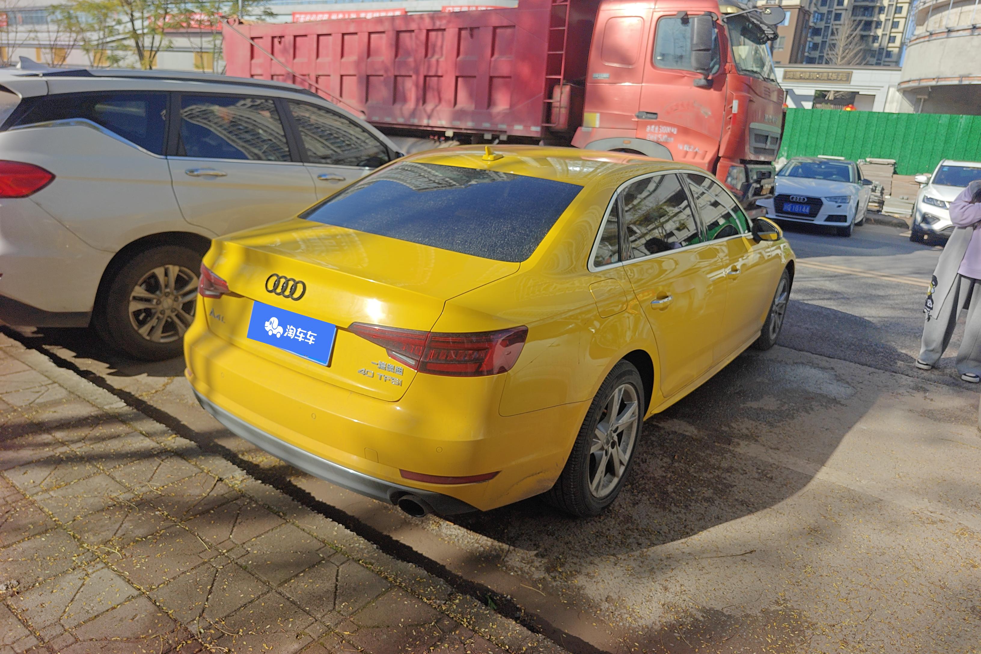 奥迪A4L 40TFSI 2018款 2.0T 自动 前驱 30周年进取型 (国Ⅴ) 