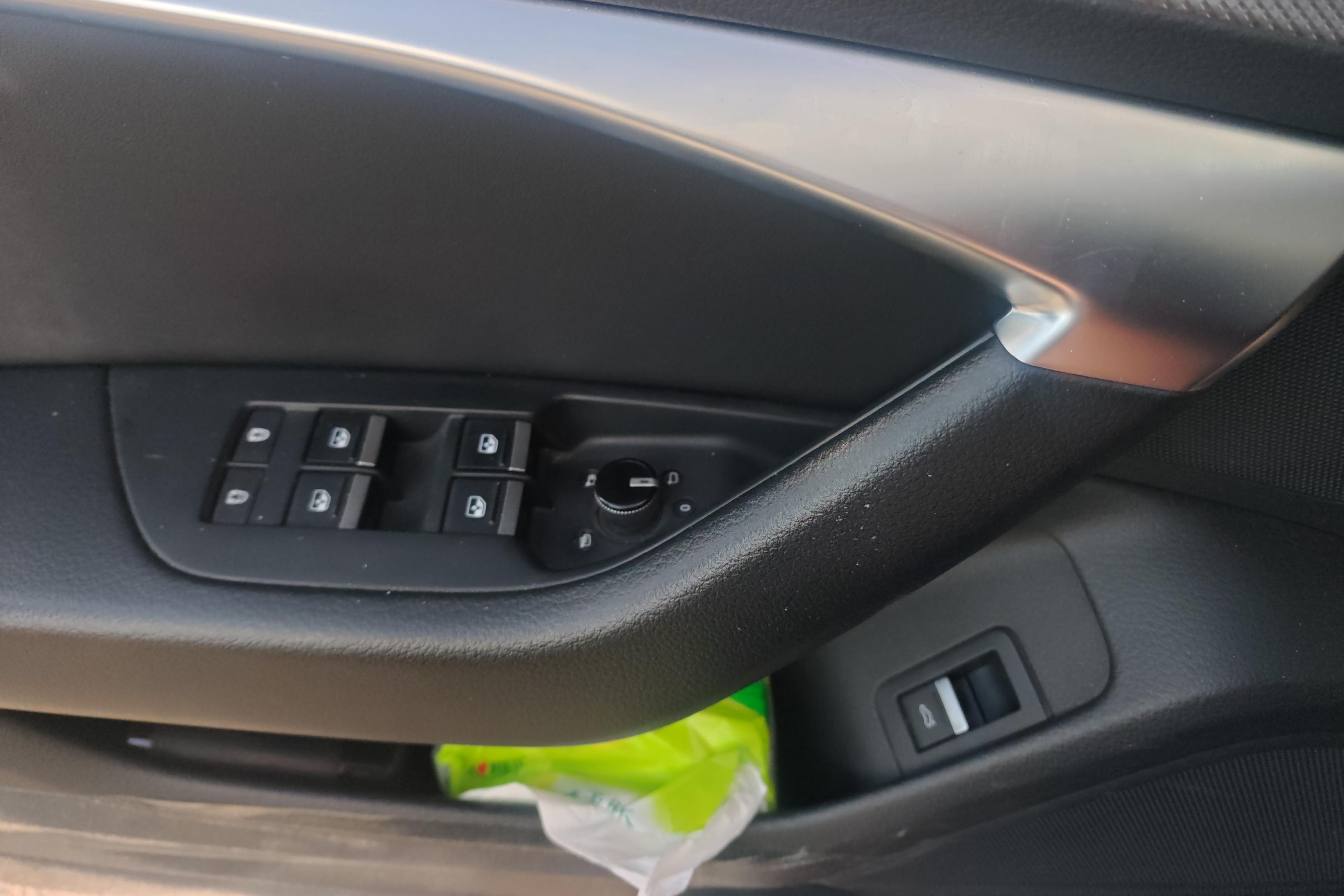 奥迪A6L 45TFSI 2021款 2.0T 自动 前驱 臻选动感型 (国Ⅵ) 