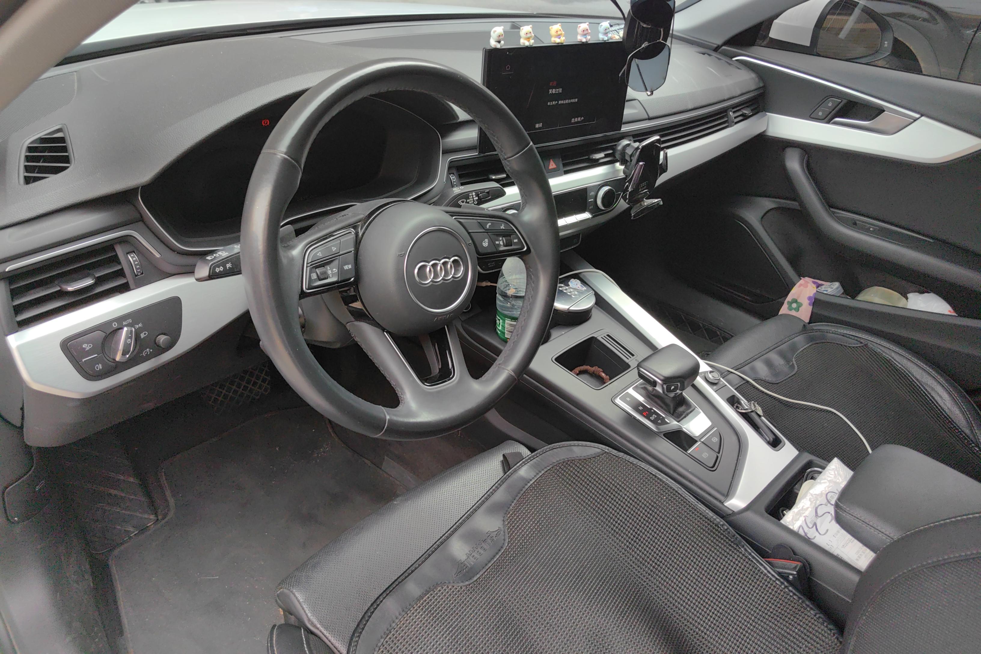 奥迪A4L 40TFSI 2022款 2.0T 自动 前驱 时尚动感型 (国Ⅵ) 