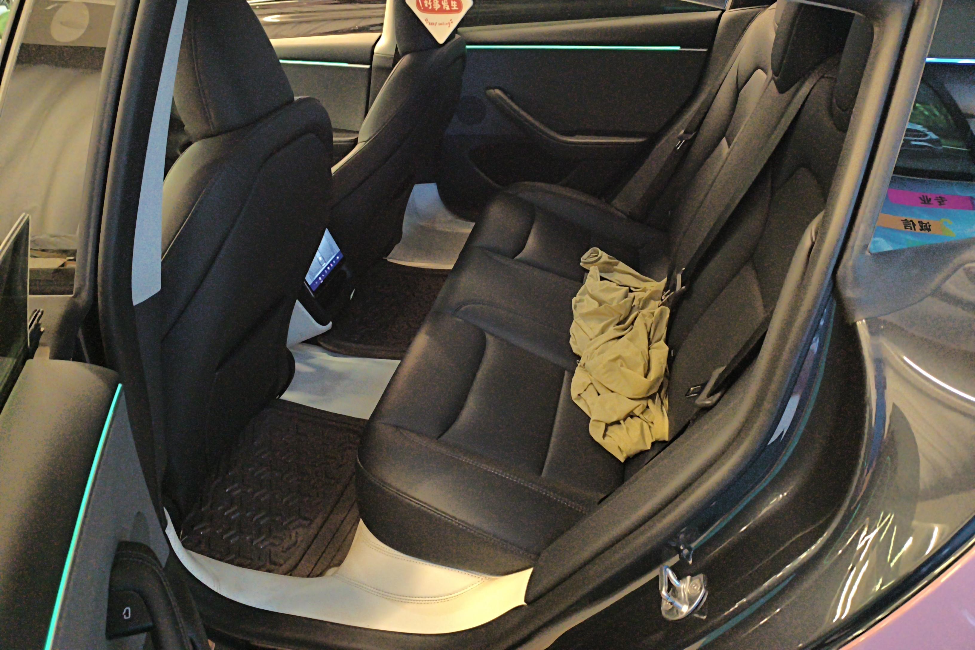 特斯拉MODEL 3 2023款 后驱 纯电动 后轮驱动 