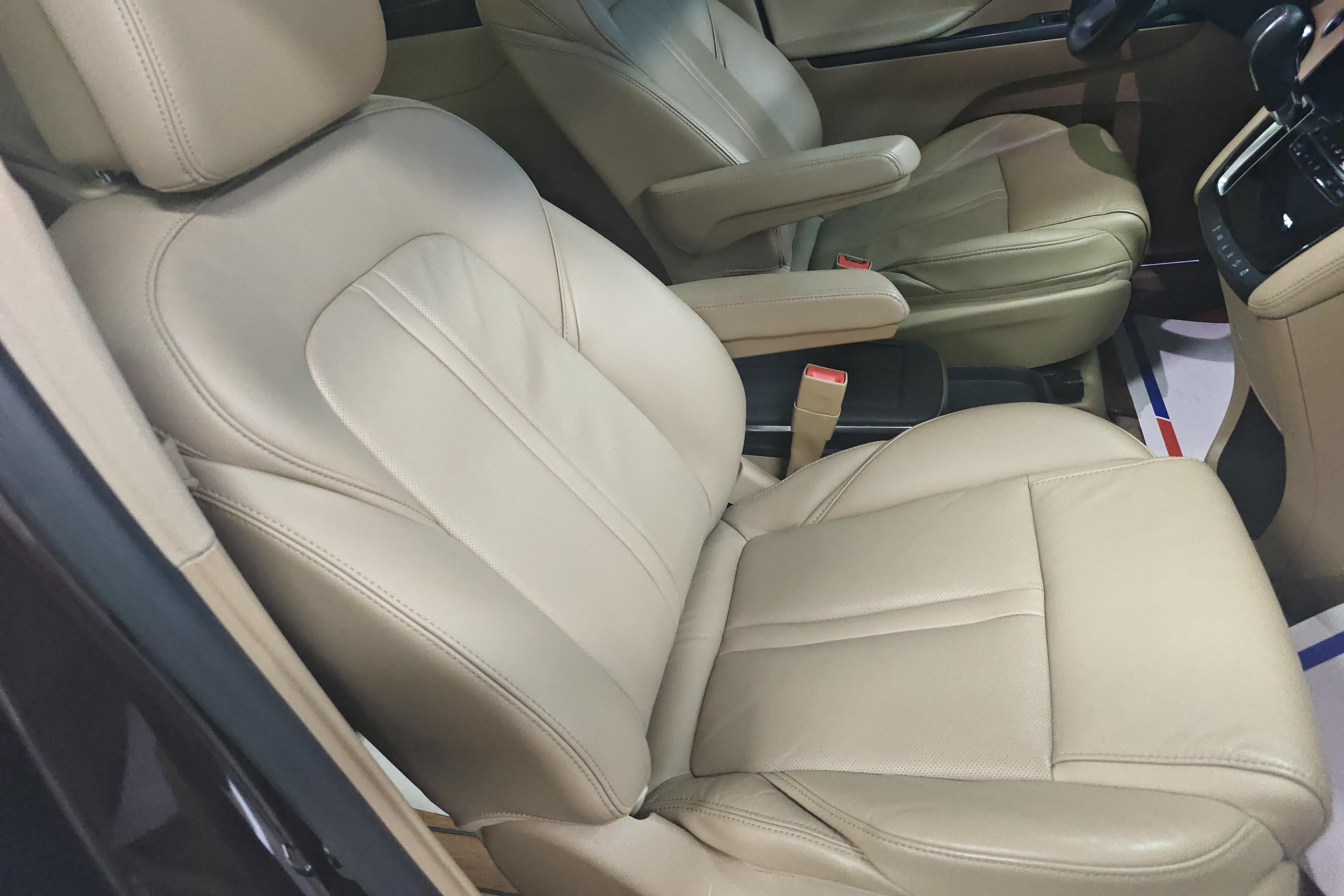 别克GL8 2018款 2.0T 自动 前驱 7座 28T旗舰型ES (国Ⅵ) 