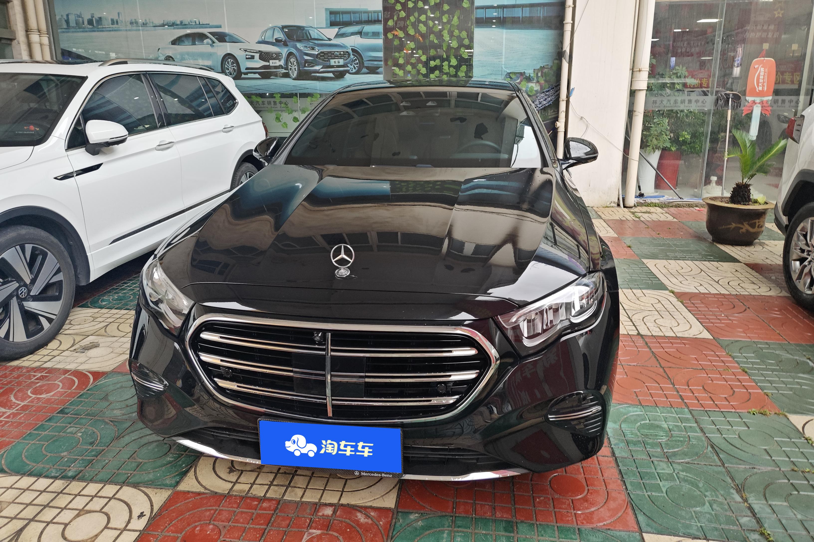 【贵阳二手奔驰E级】奔驰E级 E300L 2024款 2.0T 自动 汽油 豪华型