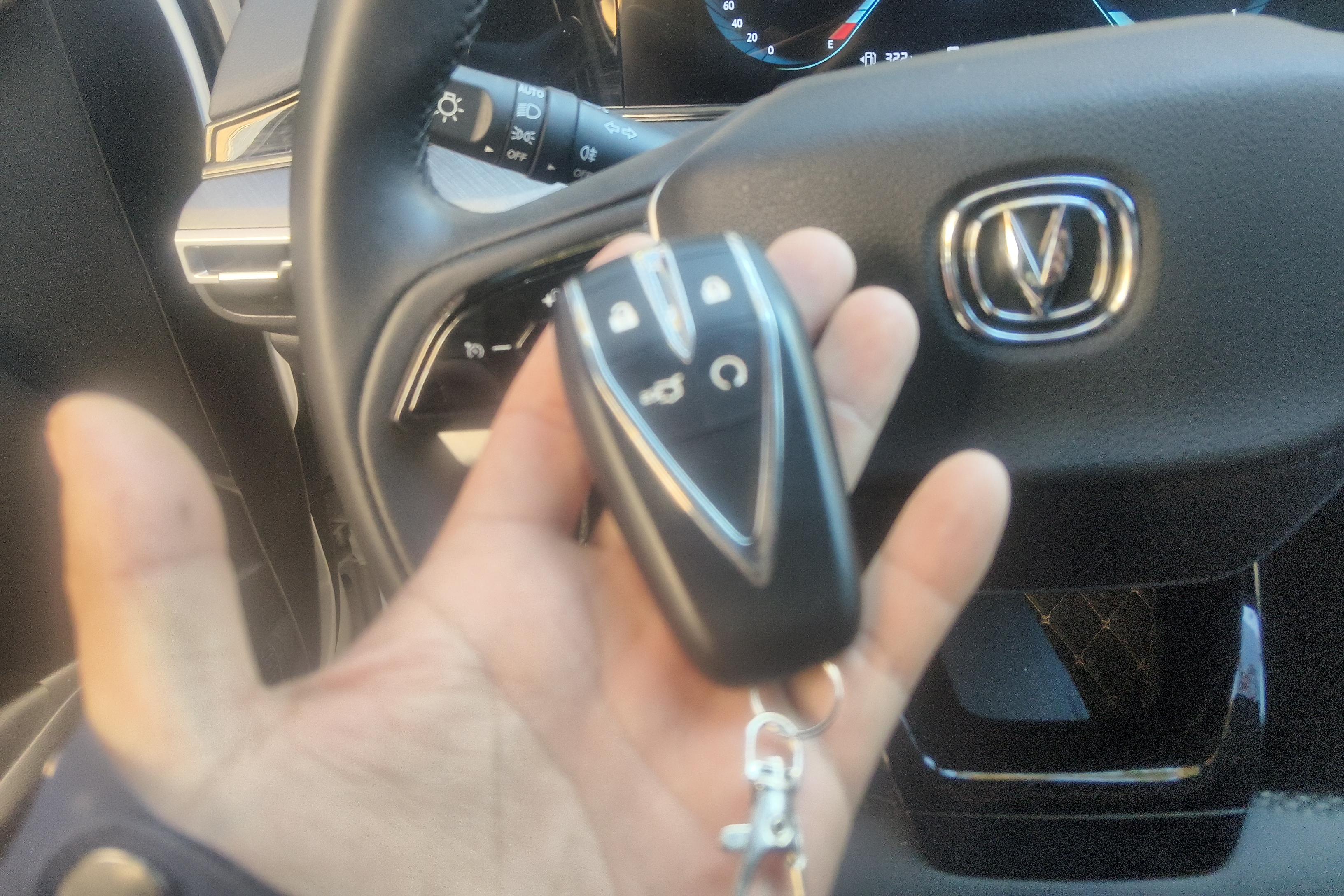 长安逸动PLUS 2024款 1.4T 自动 高能版 (国Ⅵ) 