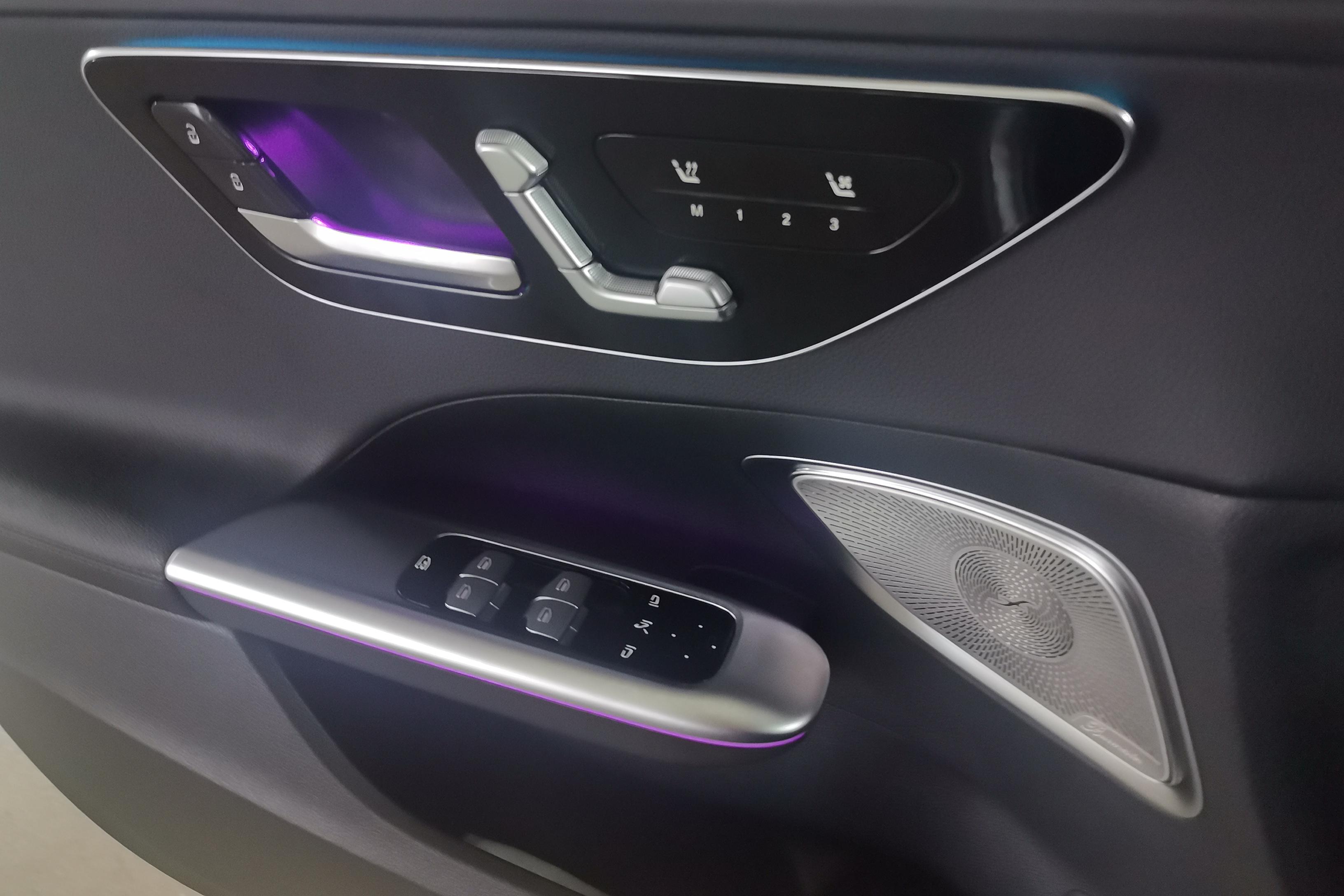 奔驰C级 2022款 1.5T 后驱 皓夜运动版 (国Ⅵ) 