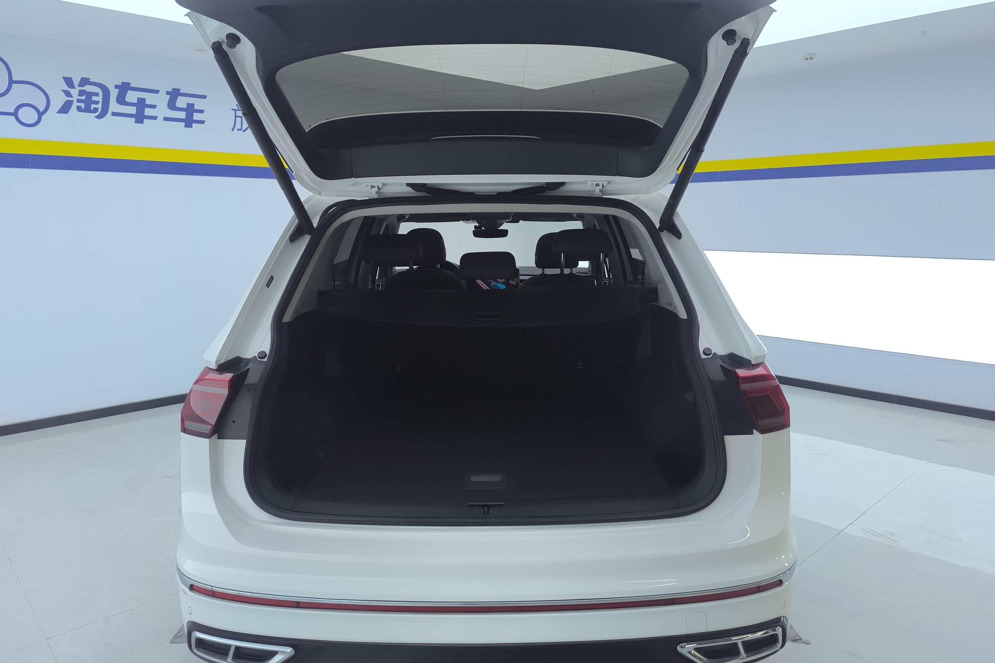 大众途观L R-Line 2022款 2.0T 自动 前驱 5座 旗舰版 (国Ⅵ) 