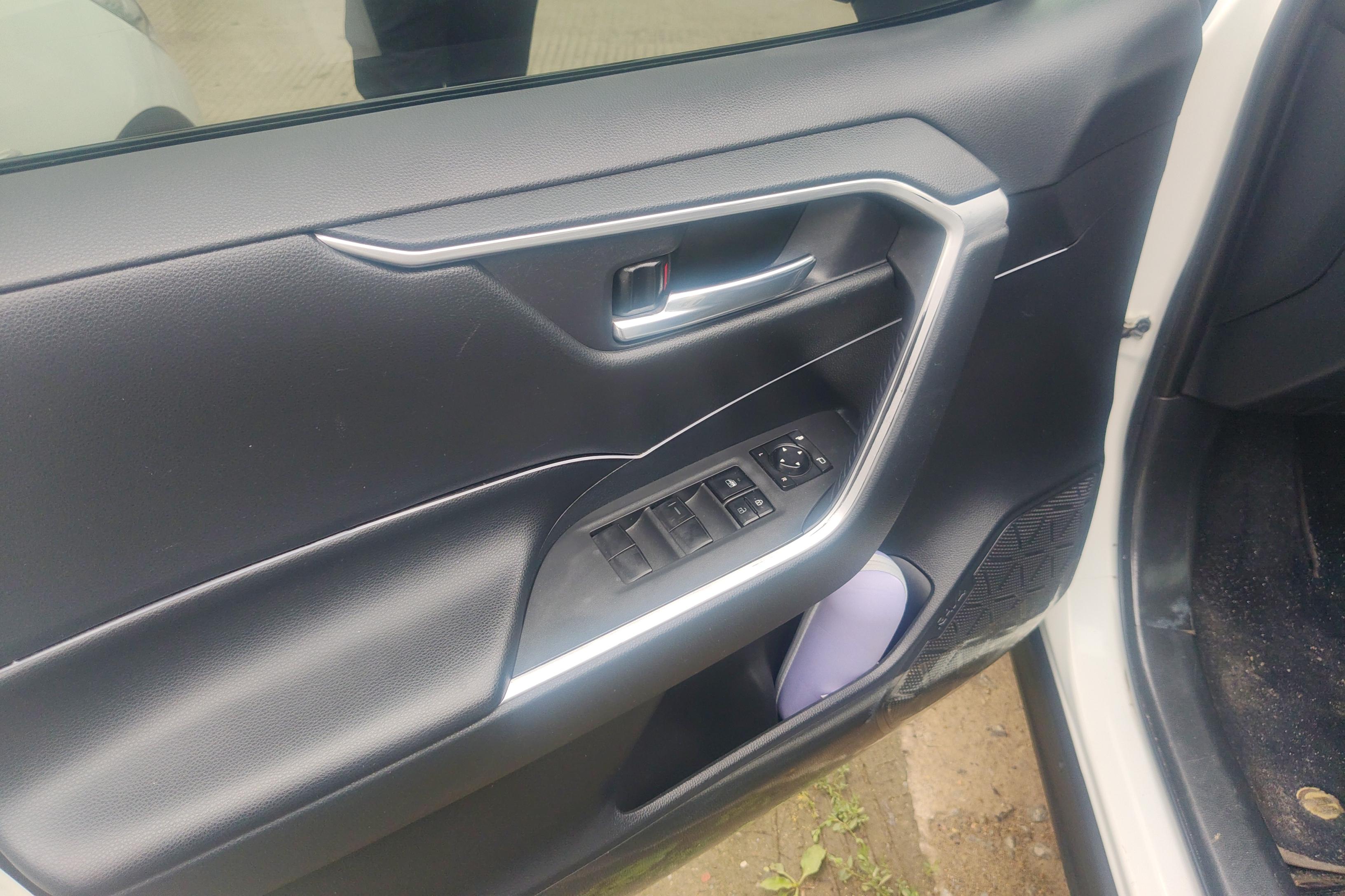 丰田RAV4 2020款 2.0L 自动 四驱 风尚版 (国Ⅵ) 