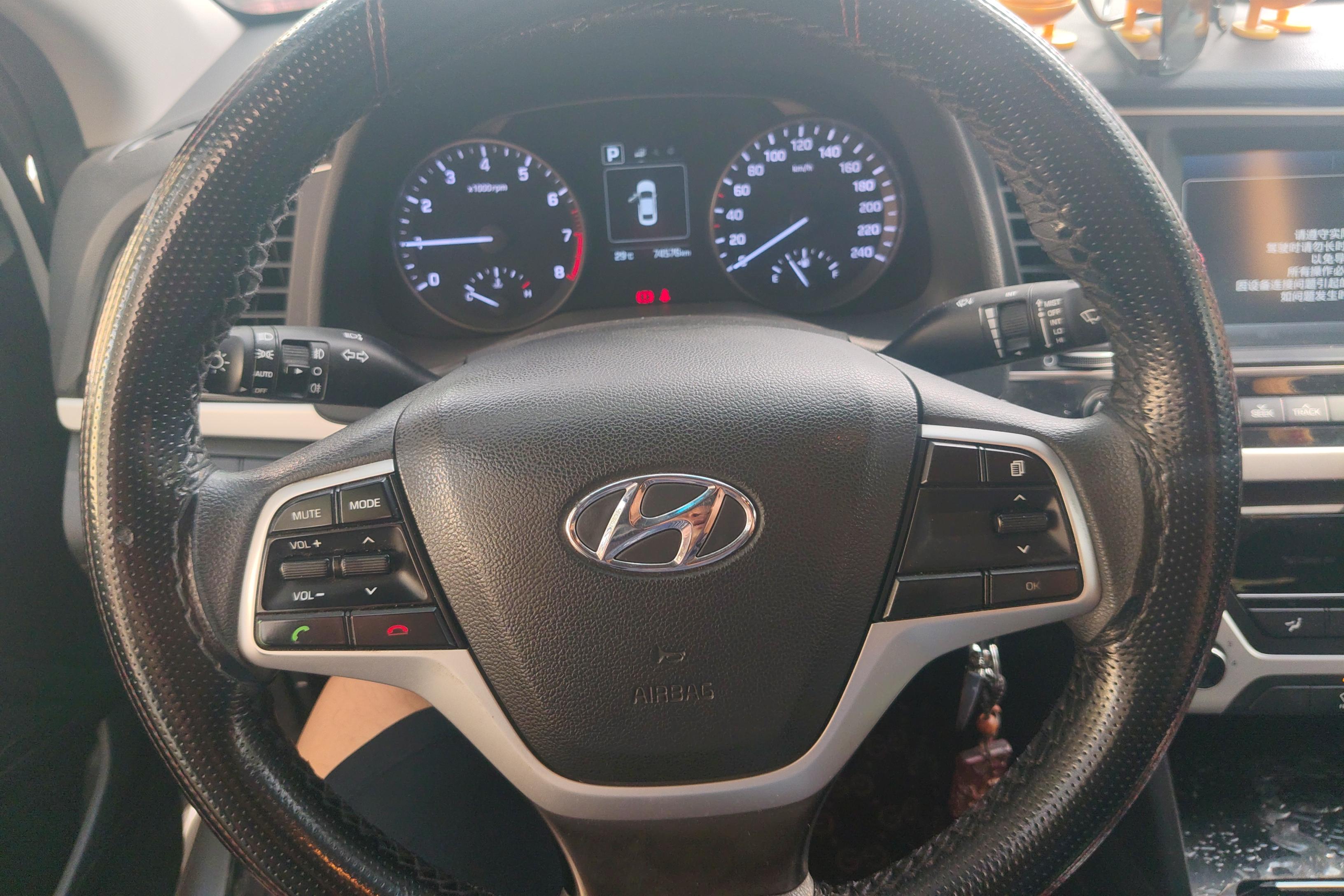 现代领动 2018款 1.6L 自动 前驱 15周年特别版 (国Ⅴ) 