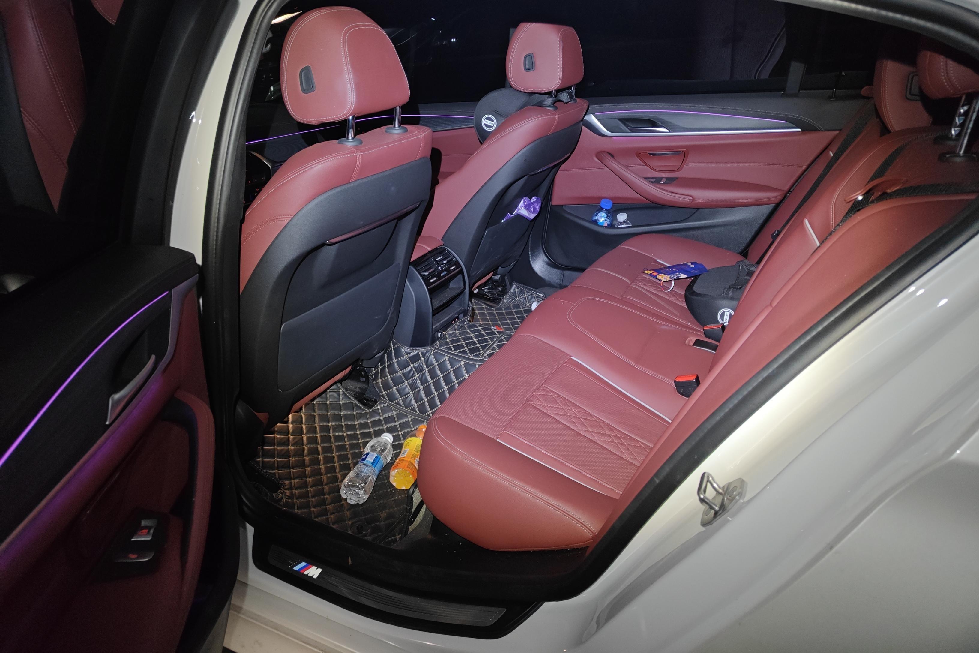 宝马5系 530Li 2022款 2.0T 自动 后驱 改款领先型M运动套装 (国Ⅵ) 