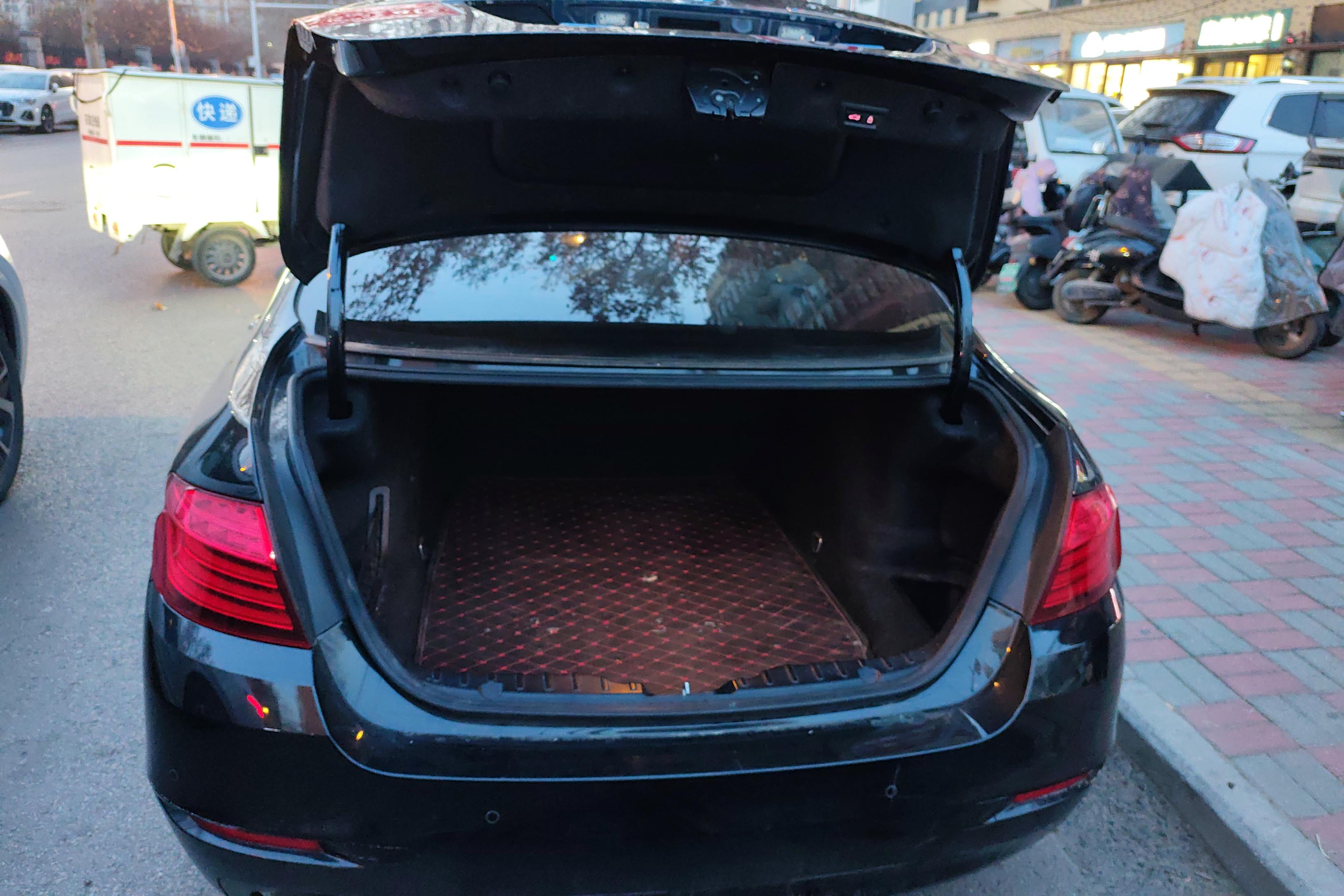宝马5系 520Li 2014款 2.0T 自动 后驱 典雅型 (国Ⅳ) 
