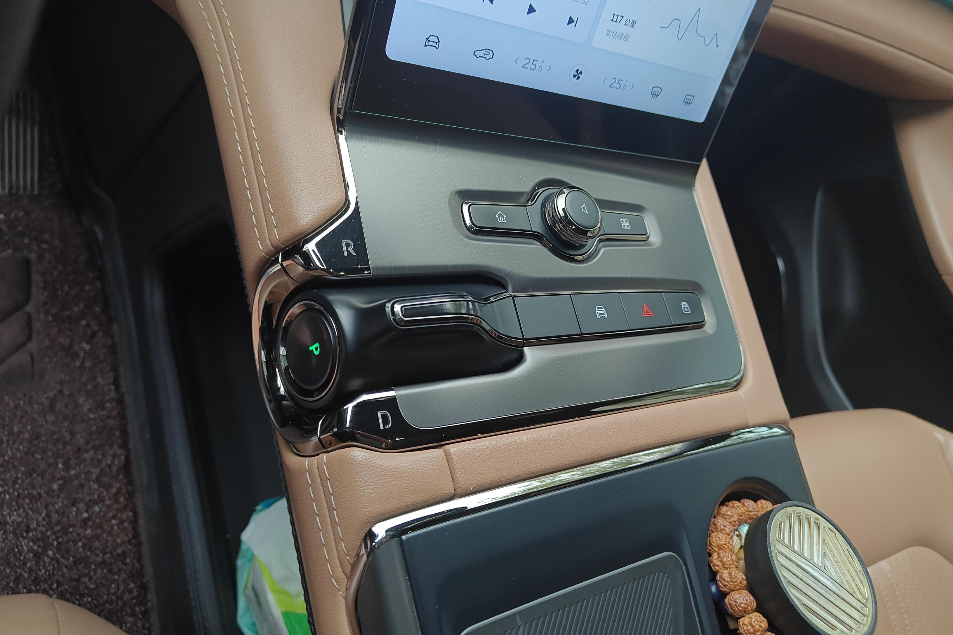 蔚来ES6 2020款 70kWh420km四驱 纯电动 运动版420KM 