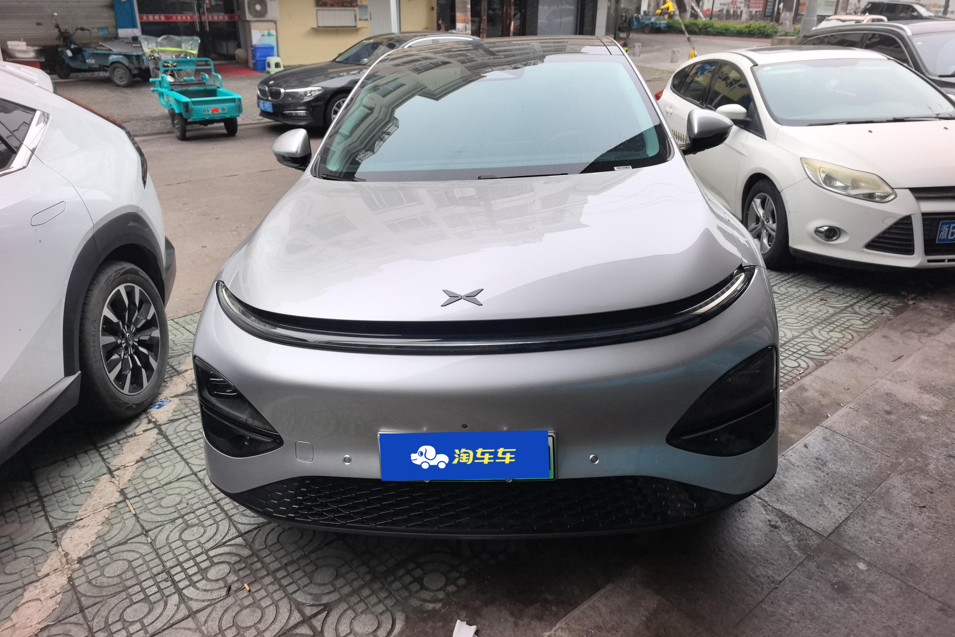 小鹏G6 2025款 后驱 纯电动 625长续航Max旗舰版 