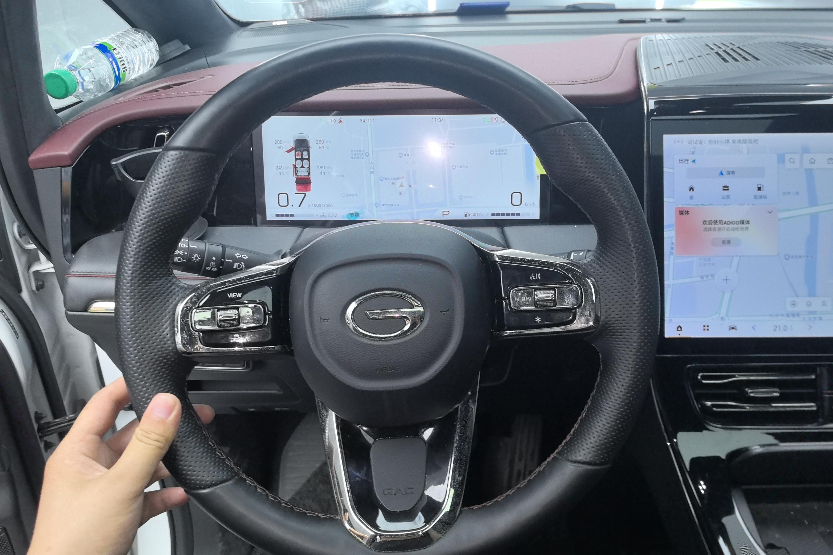 传祺M8 宗师系列 2023款 2.0T 自动 前驱 7座 400T旗舰版 (国Ⅵ) 