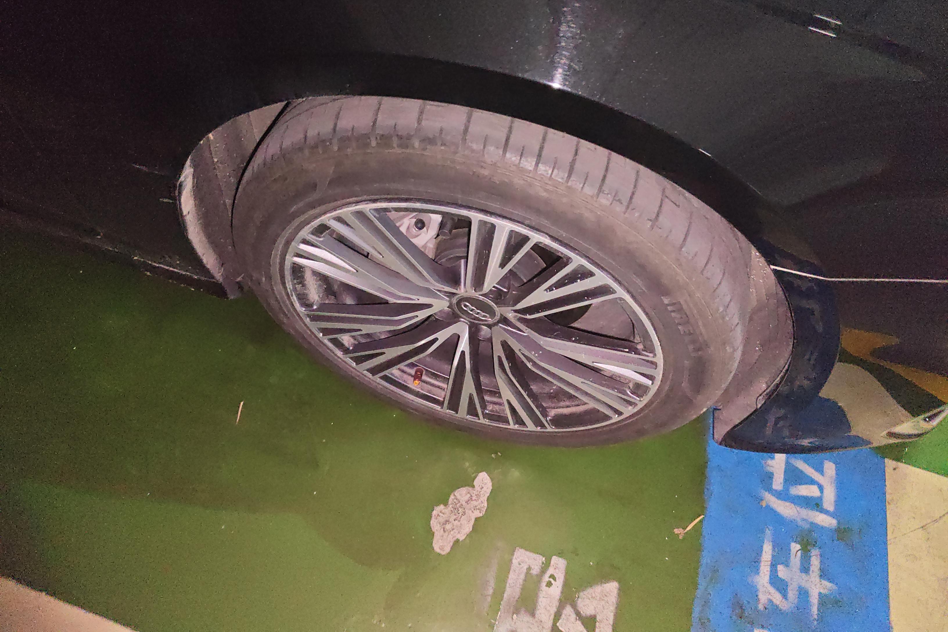 奥迪A6L 40TFSI 2024款 2.0T 自动 前驱 豪华动感型 (国Ⅵ) 