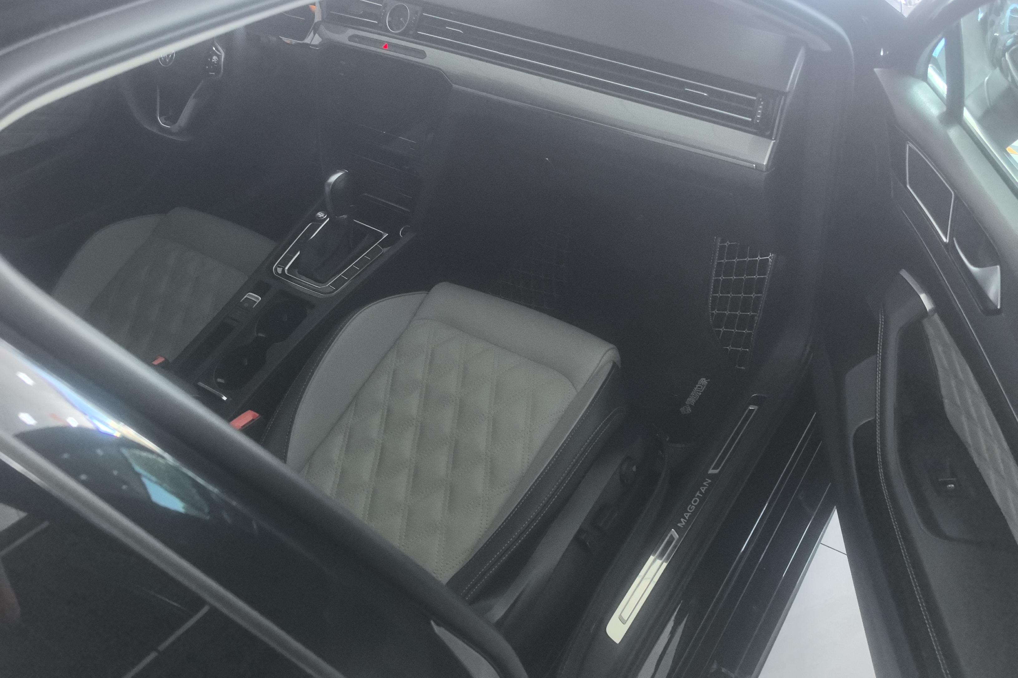 大众迈腾 2023款 2.0T 自动 前驱 330TSI领先型 (国Ⅵ) 