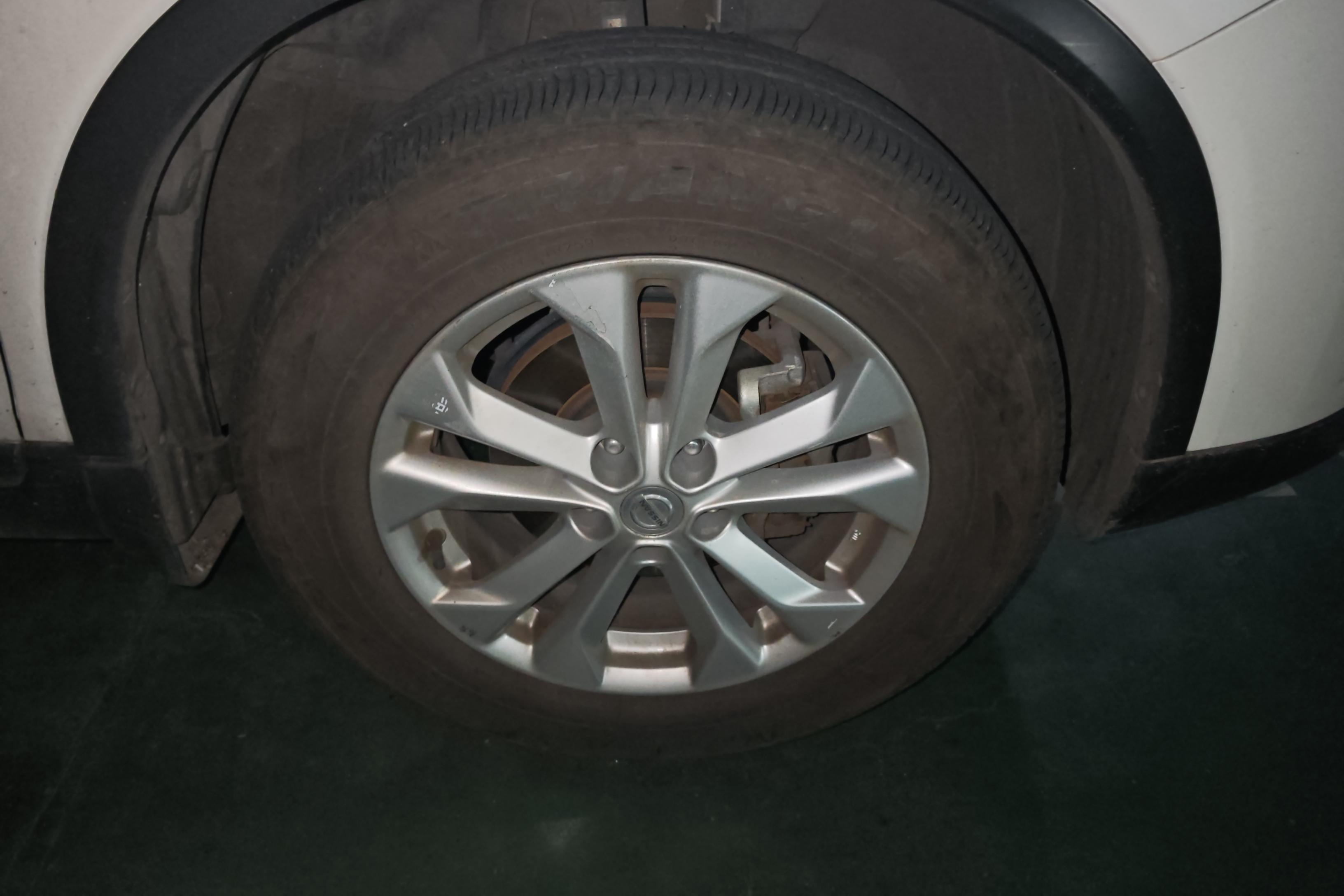 日产奇骏 XL 2014款 2.5L 自动 四驱 5座 领先版 (国Ⅳ) 