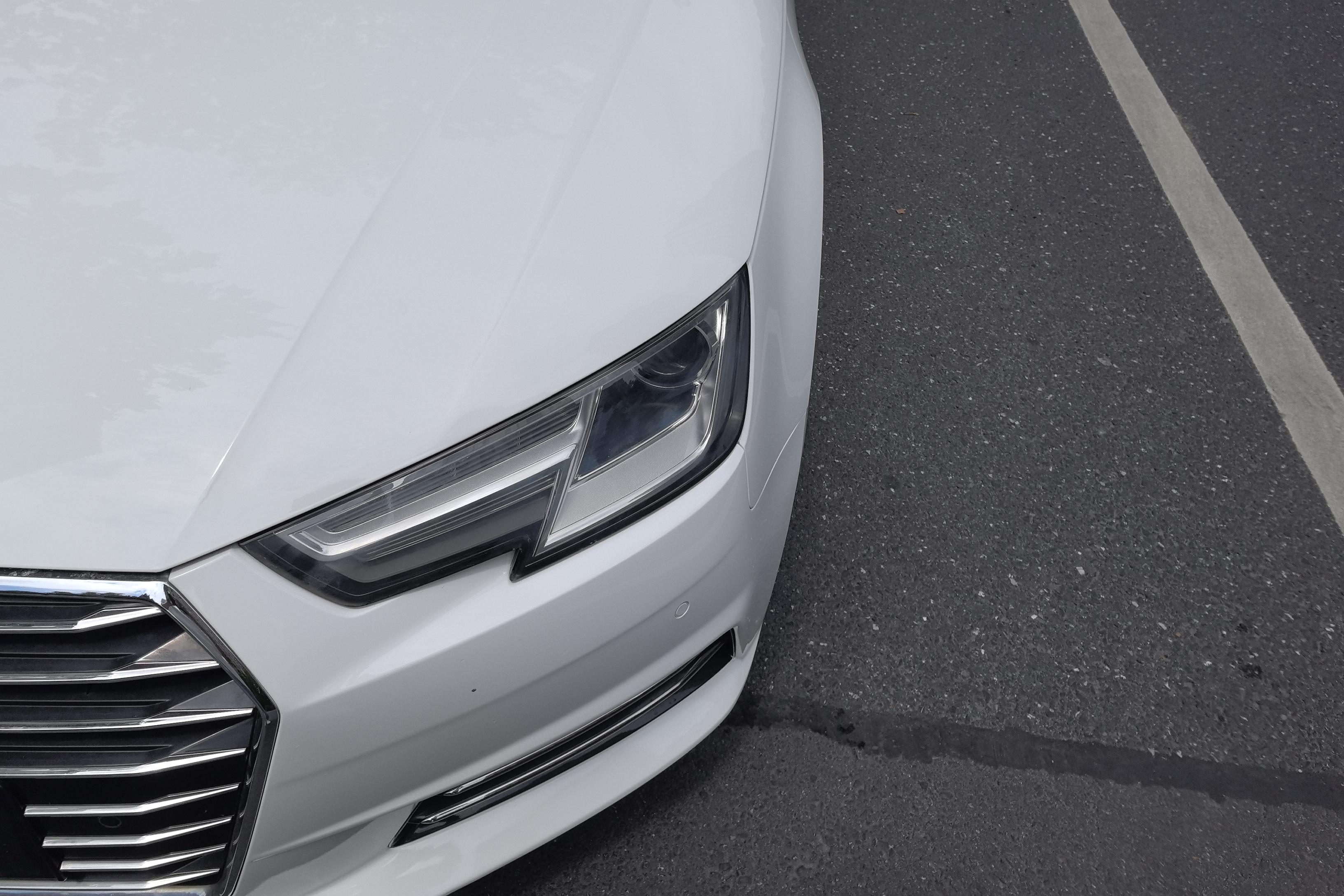 奥迪A4L 40TFSI 2018款 2.0T 自动 前驱 30周年进取型 (国Ⅴ) 