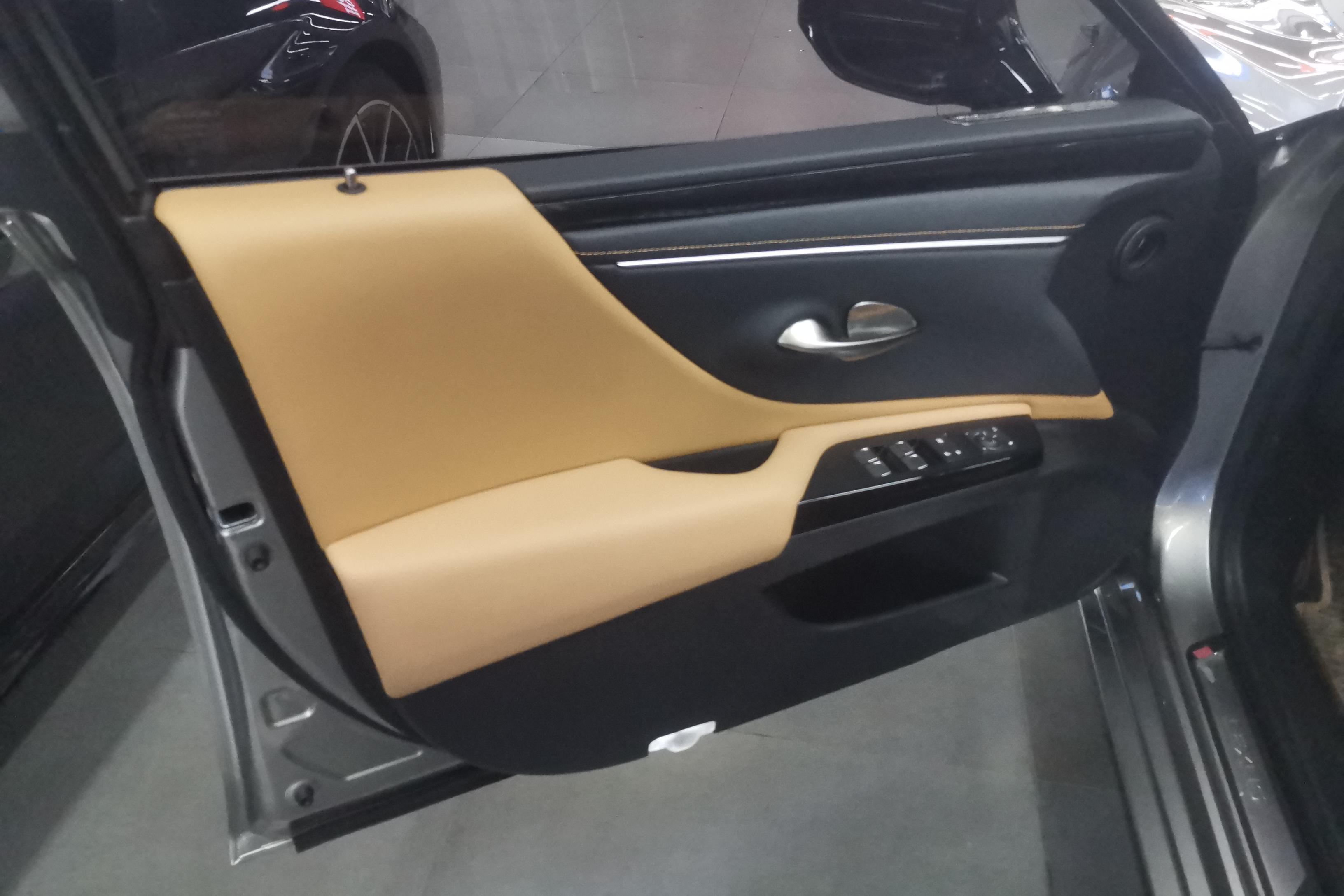 雷克萨斯ES 260 [进口] 2022款 2.5L 自动 卓越版 