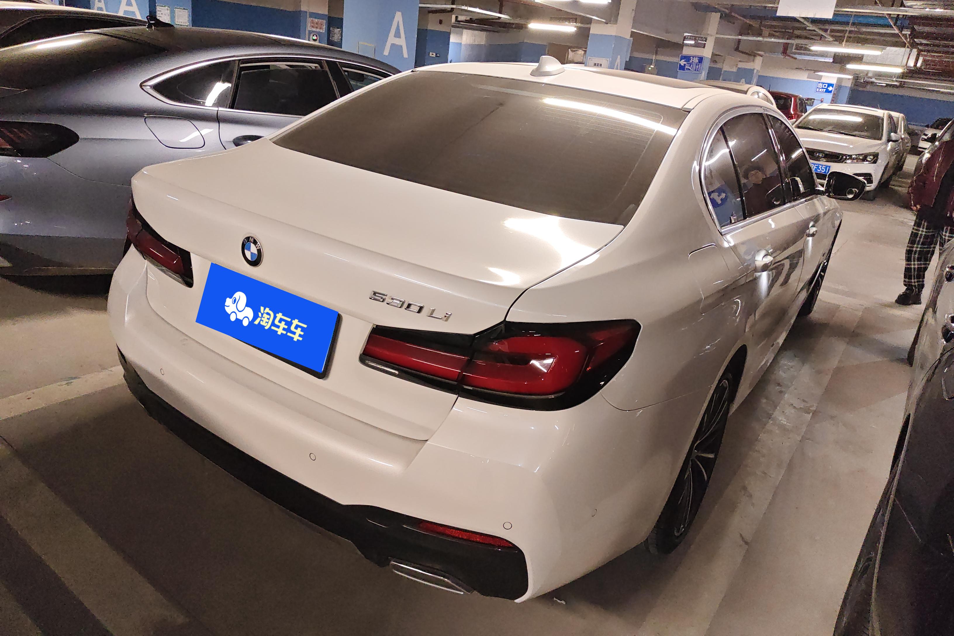 宝马5系 530Li 2021款 2.0T 自动 后驱 改款领先型M运动套装 (国Ⅵ) 