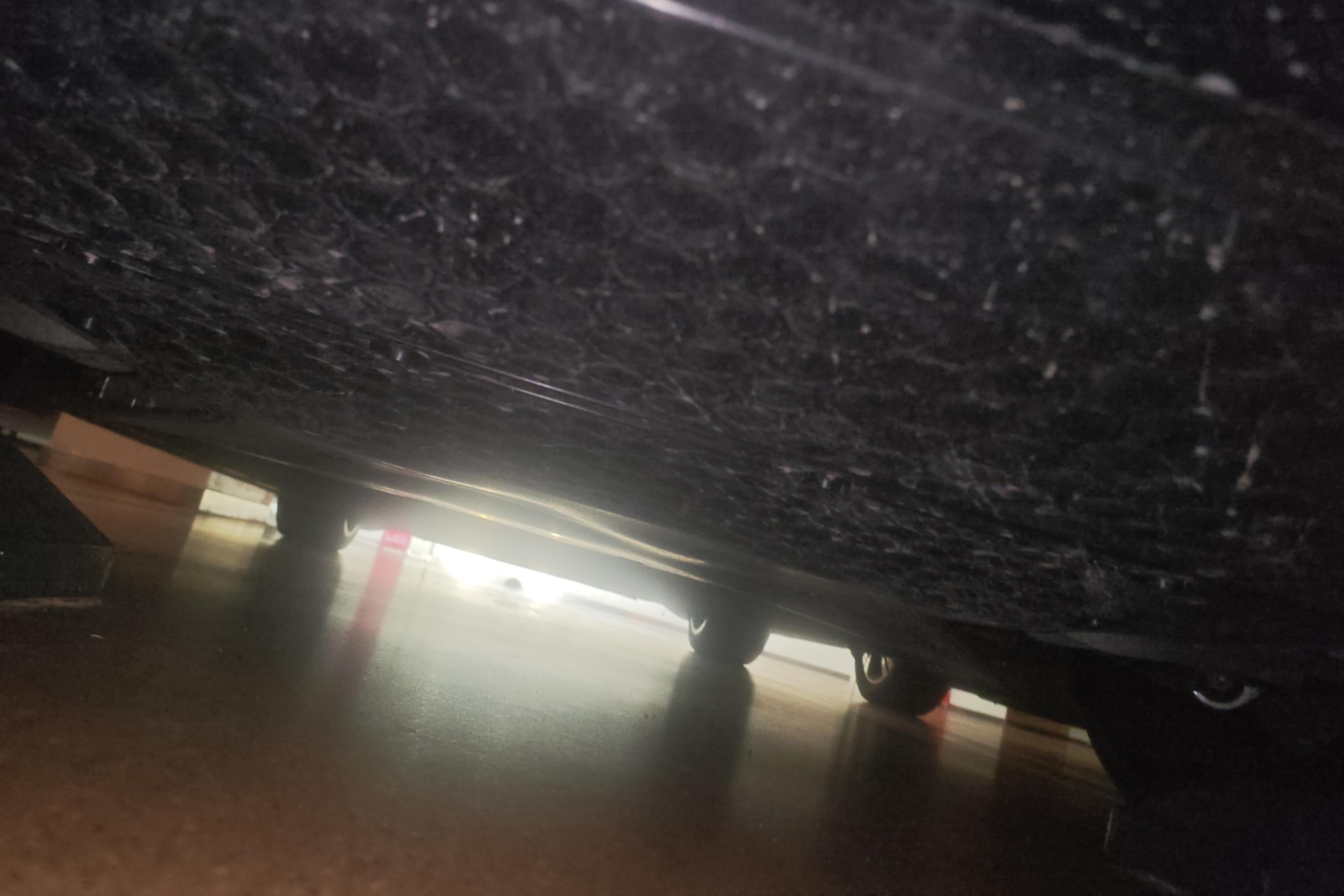 小米汽车SU7 2024款 0.0T 自动 750km-Max创始版 