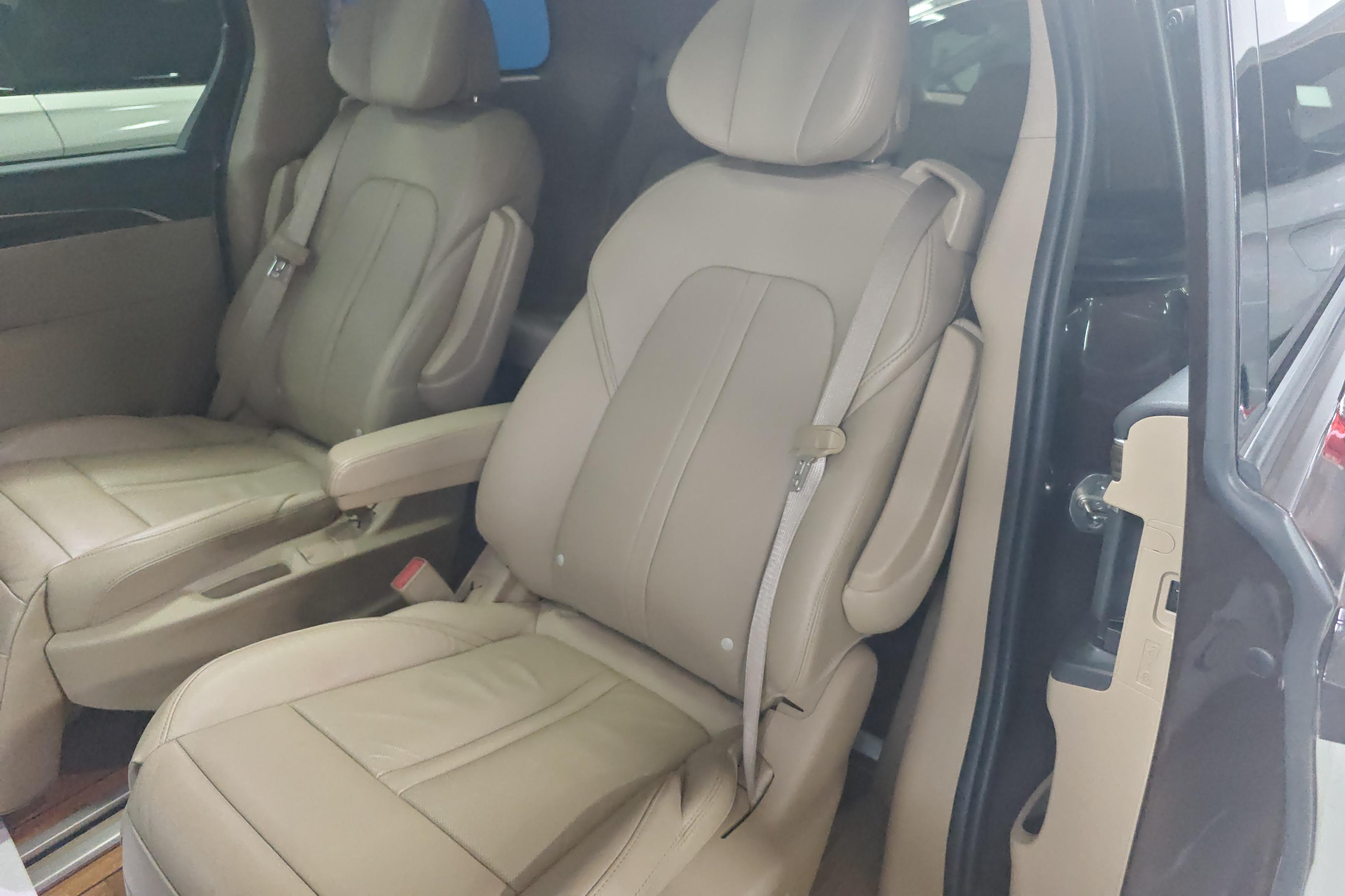 别克GL8 2018款 2.0T 自动 前驱 7座 28T旗舰型ES (国Ⅵ) 