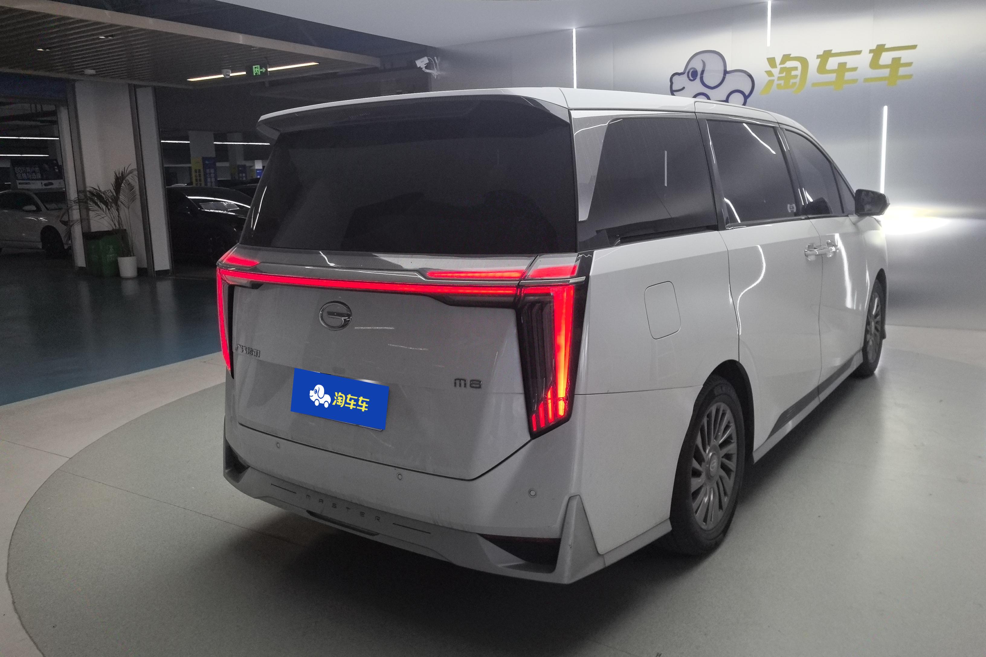 传祺M8 宗师系列 2023款 2.0T 自动 前驱 7座 400T旗舰版 (国Ⅵ) 