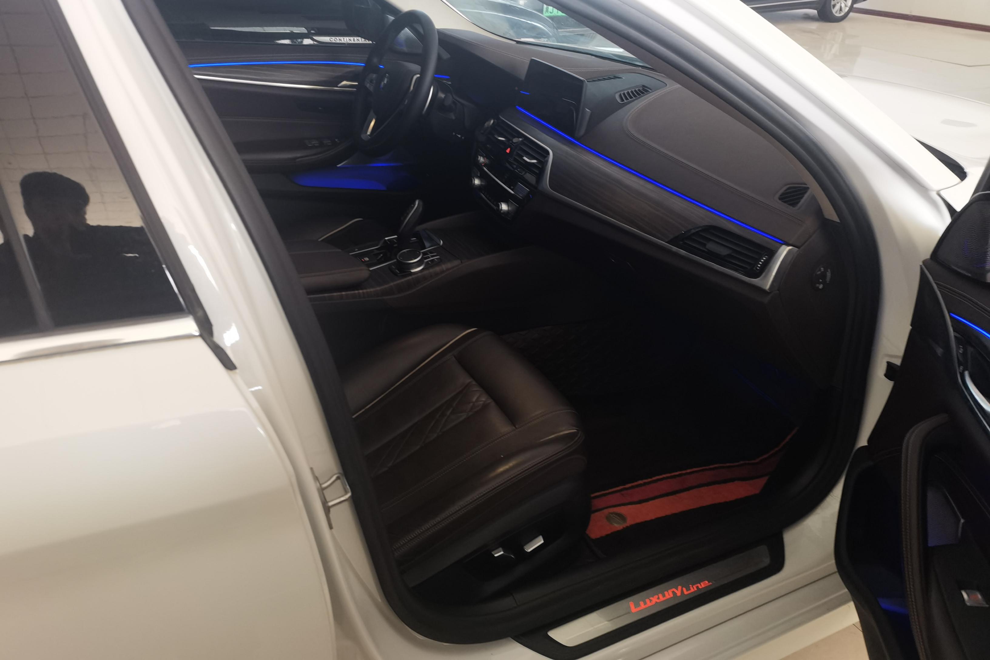 宝马5系 530Li 2021款 2.0T 自动 后驱 领先型豪华套装 (国Ⅵ) 