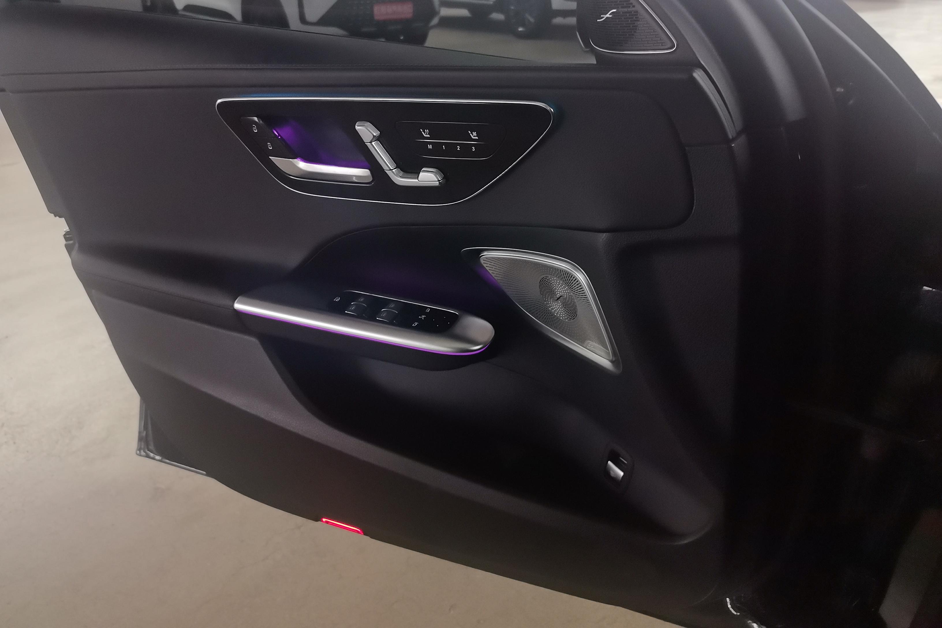 奔驰C级 2022款 1.5T 后驱 皓夜运动版 (国Ⅵ) 