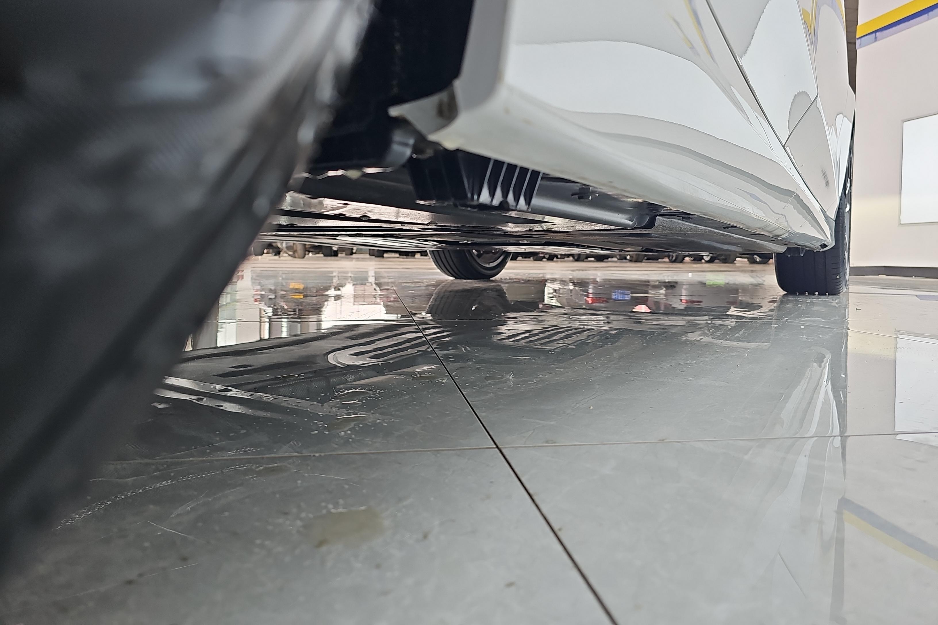 宝马3系 325Li 2024款 2.0T 自动 后驱 M运动套装 (国Ⅵ) 