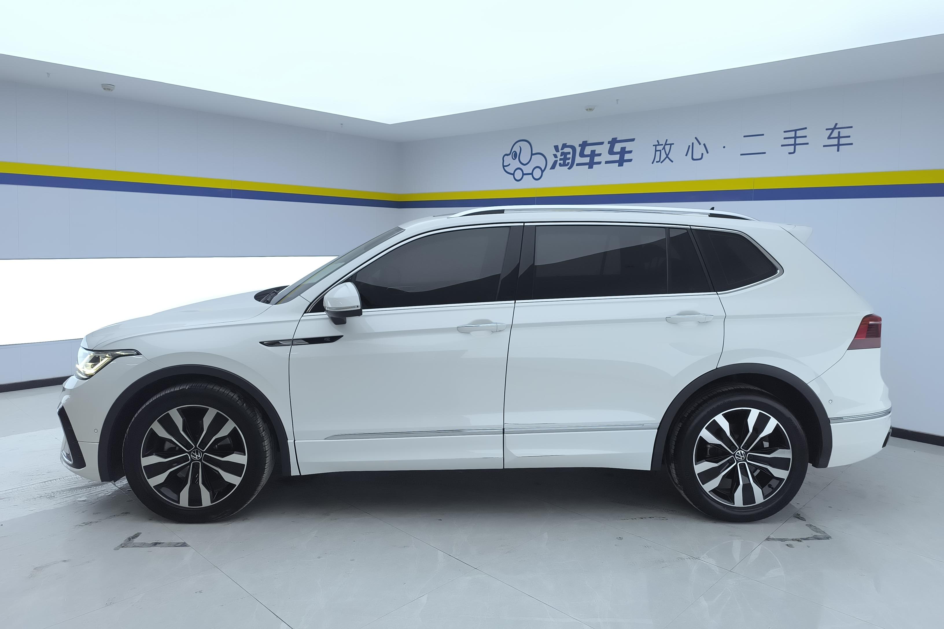大众途观L R-Line 2022款 2.0T 自动 前驱 5座 旗舰版 (国Ⅵ) 