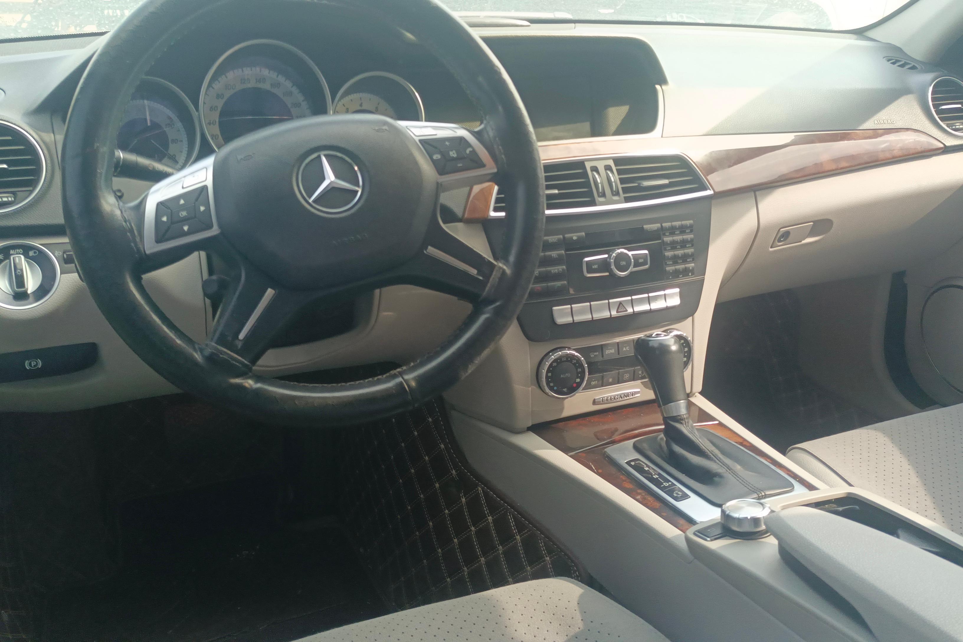 奔驰C级 2011款 1.8T 后驱 优雅型 (国Ⅳ) 