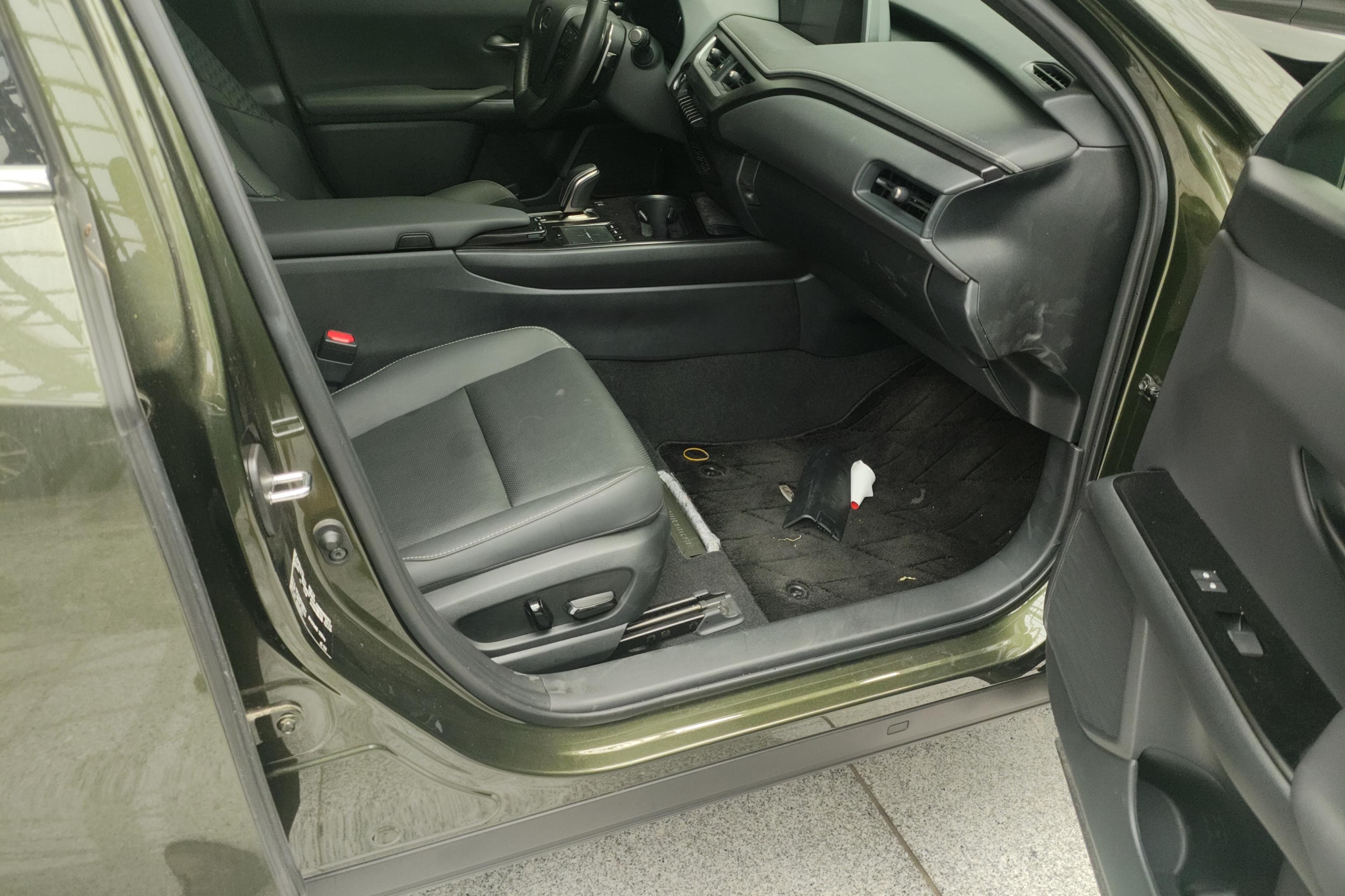 雷克萨斯UX新能源 [进口] 2020款 自动 纯·悦版 纯电动 